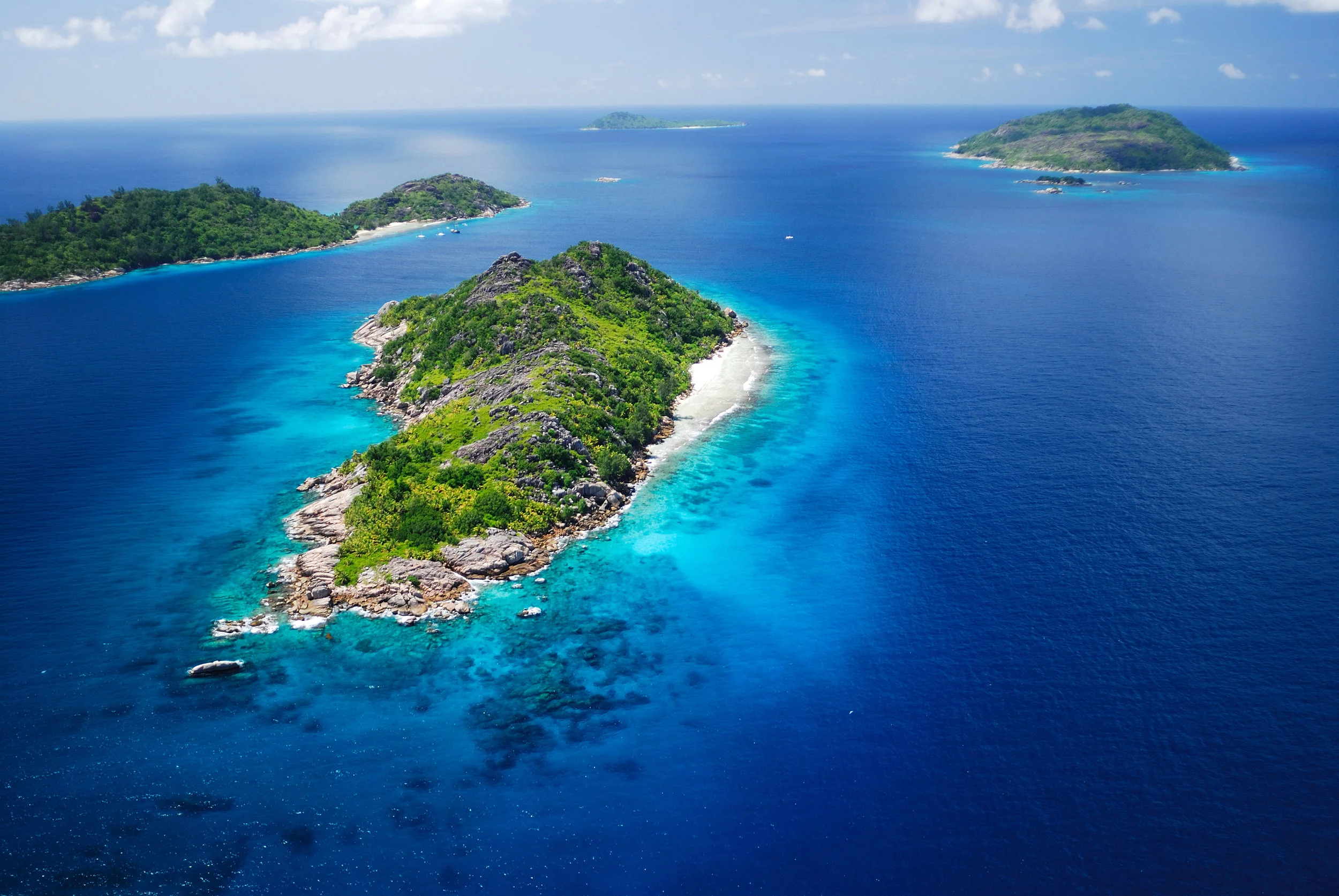 Sister & Coco - Felicite  & Sisters Islands.jpg