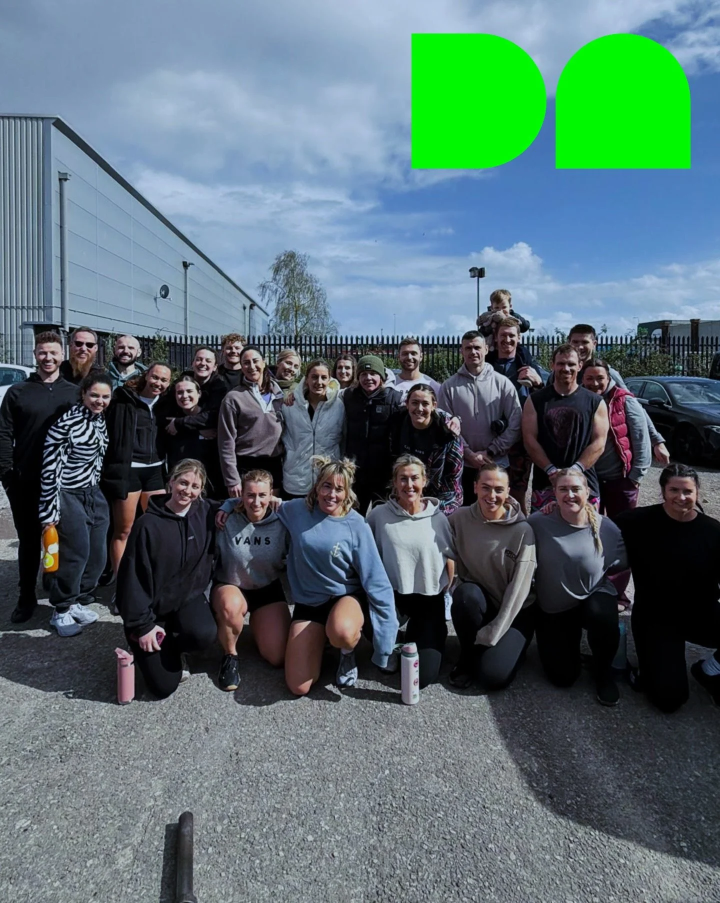 How did our Dragon&rsquo;s spend the weekend? 

💪 @posibl_throwdown 
💪 Paris Marathon
💪 Classes at the Dojo with @jac_wyn_da 

YES dragons 🤩🔥