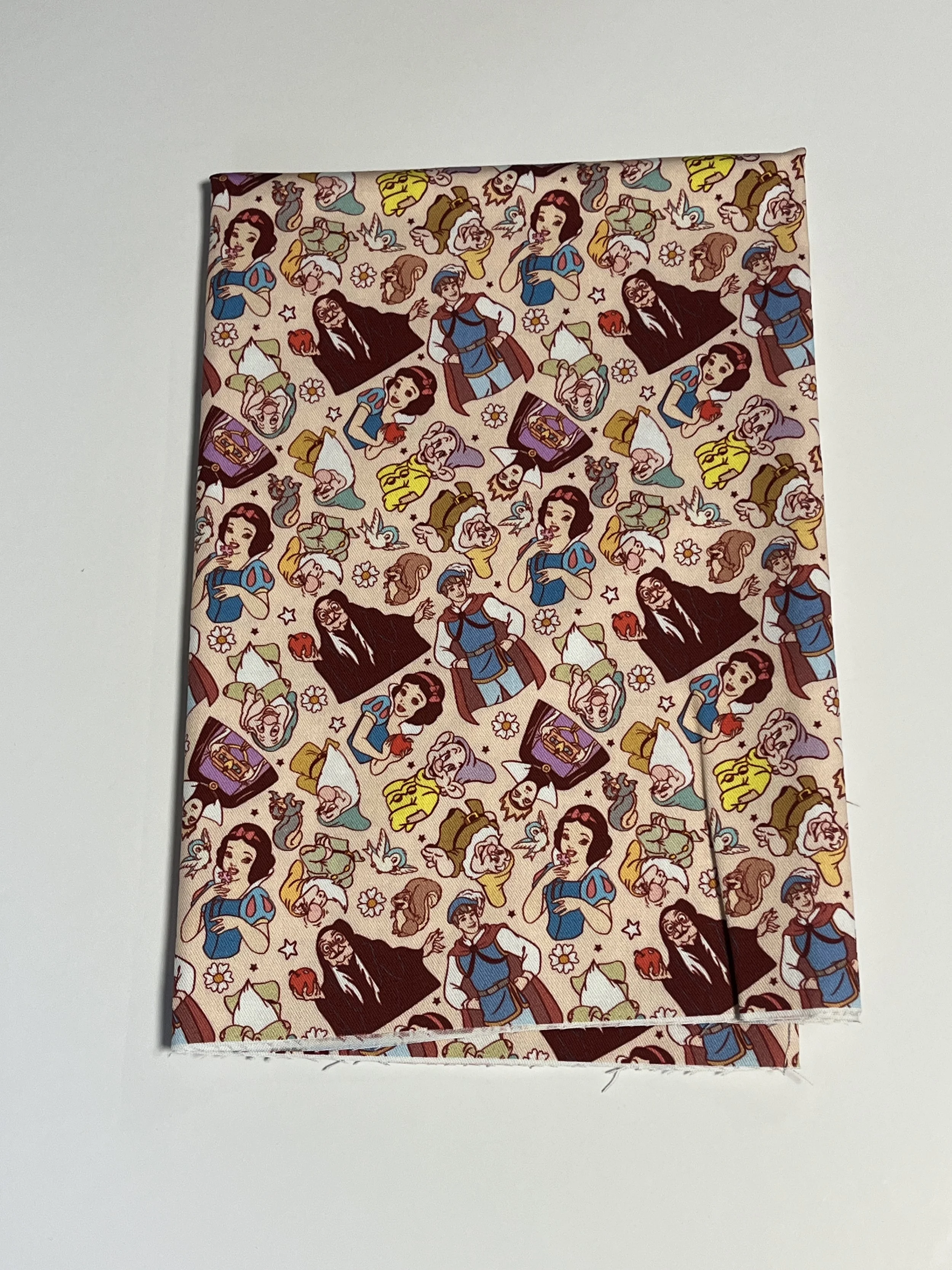 Snow White MD Scale cotton twill