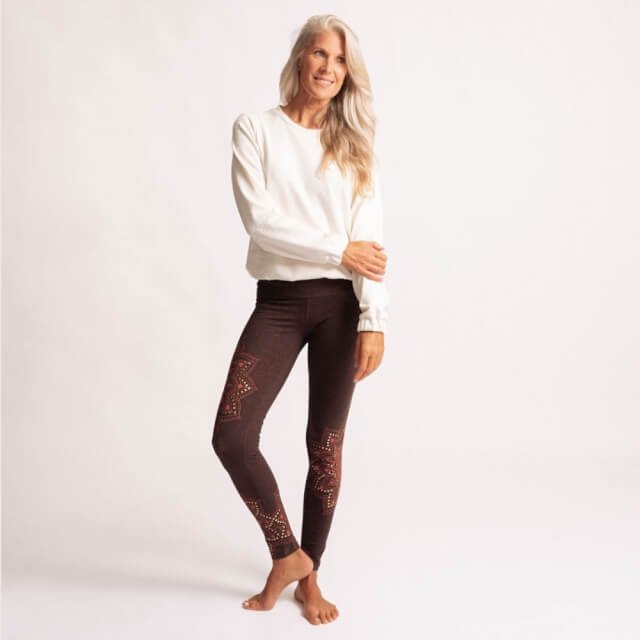 Yoga-Leggings-Chaya-Tiefrot-3._W640_.jpg