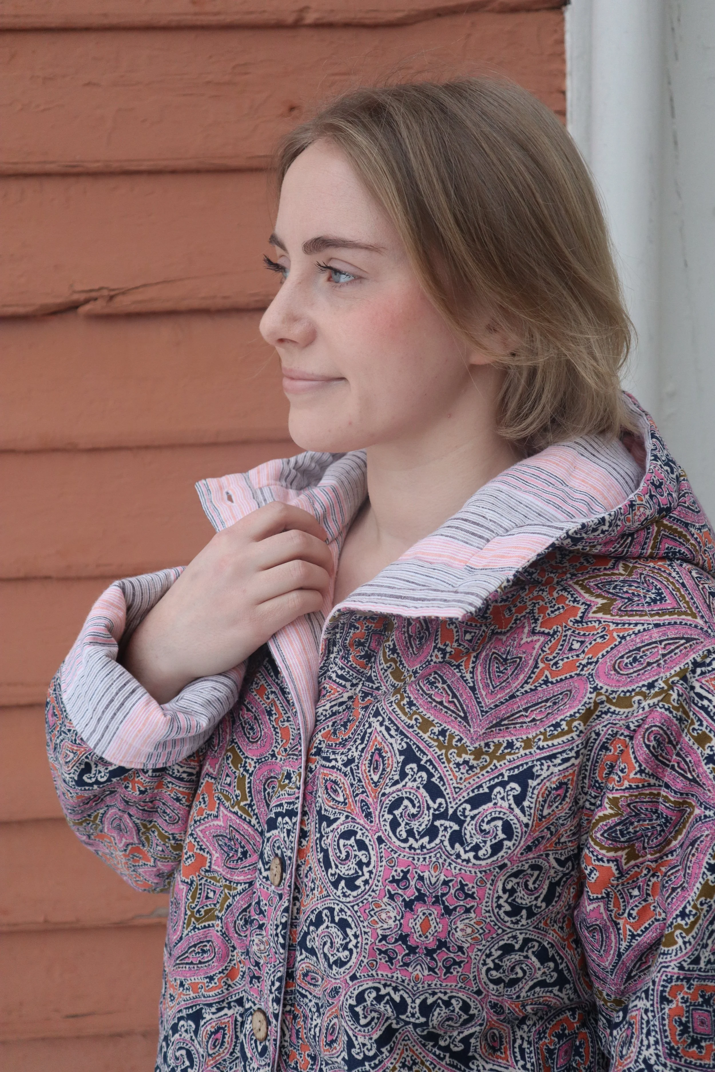 Quilted Jakke nærbildet Martha paisley.JPG