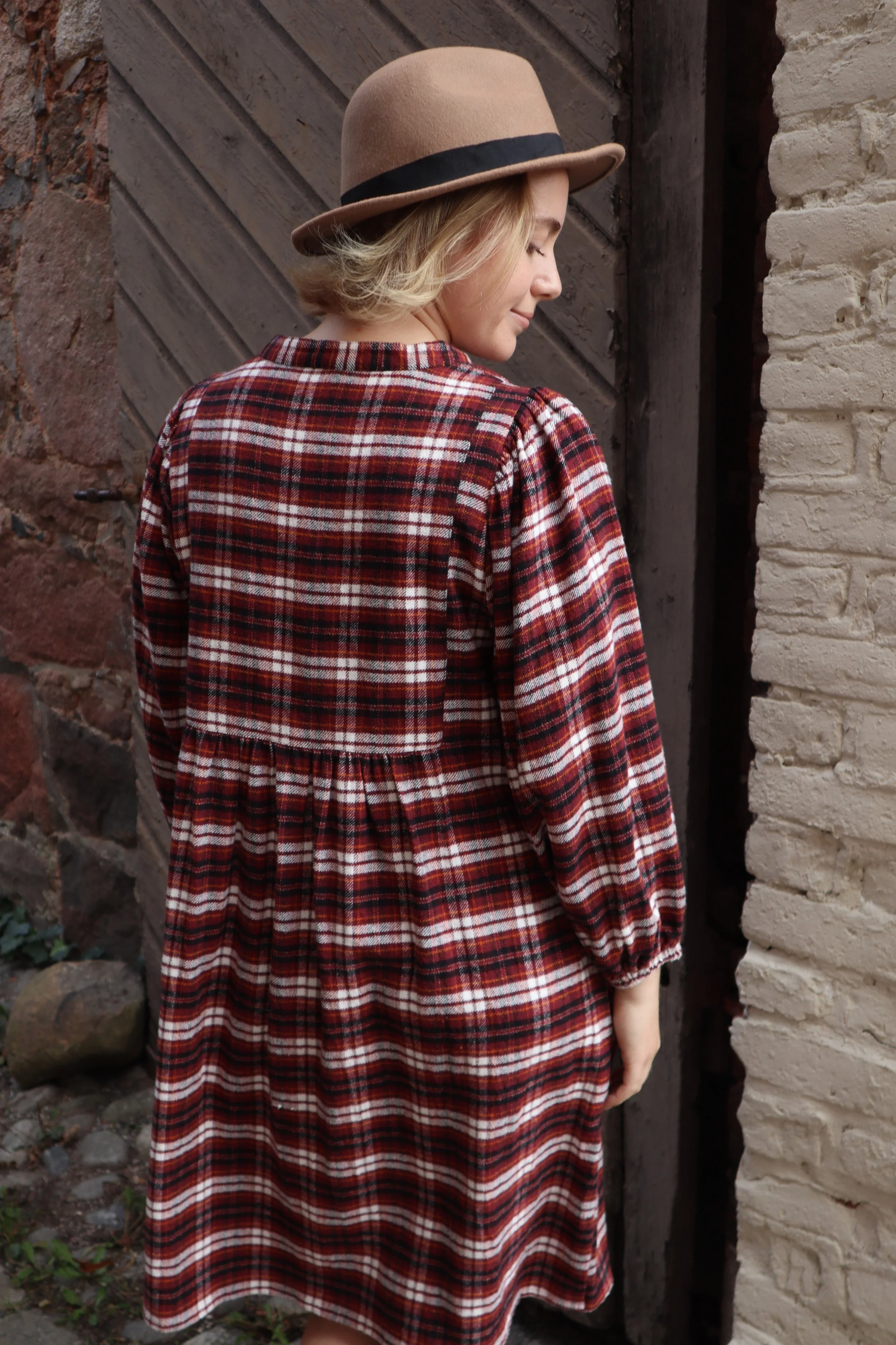 Anette Dress baksiden.JPG