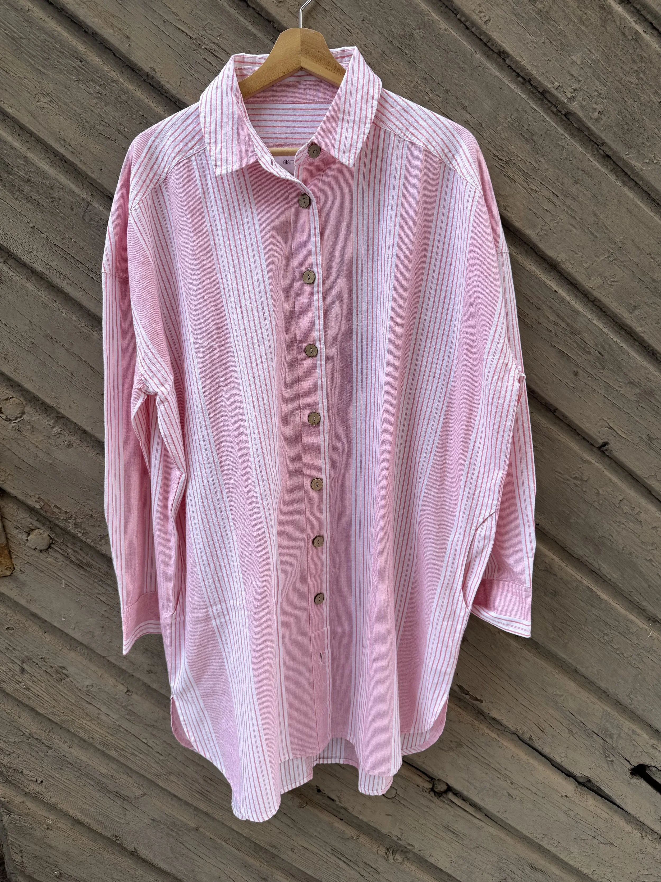 Mia Shirt heklfigur Rødstripet.jpeg