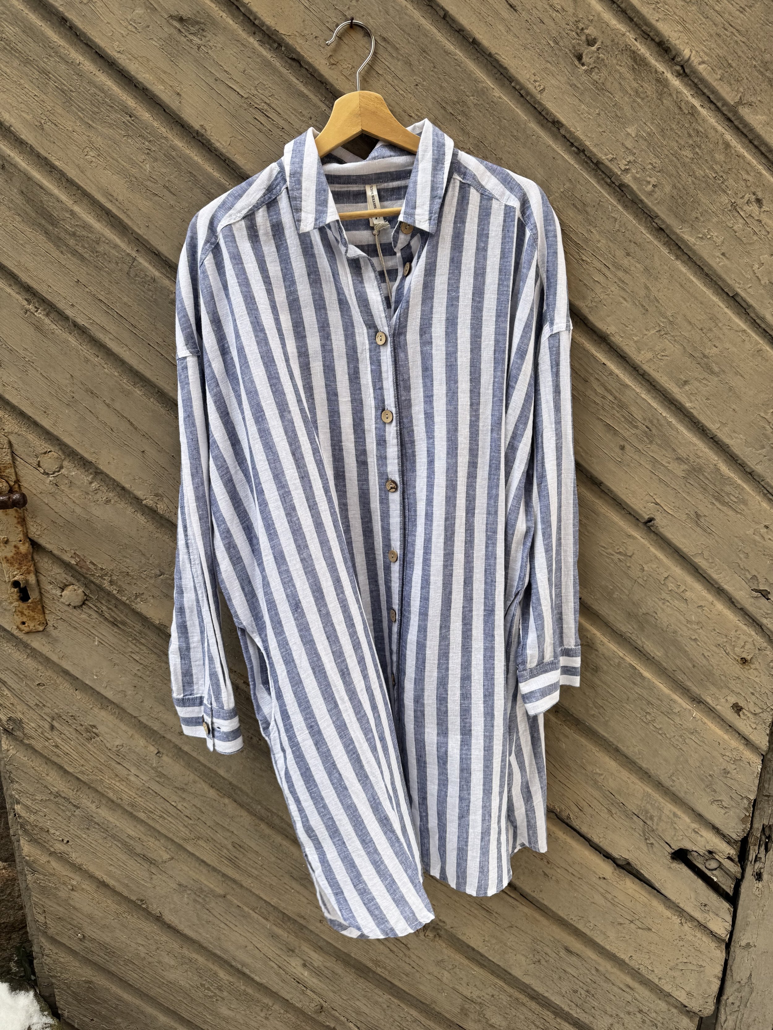 Mia Shirt helfigur blåstripet.jpeg