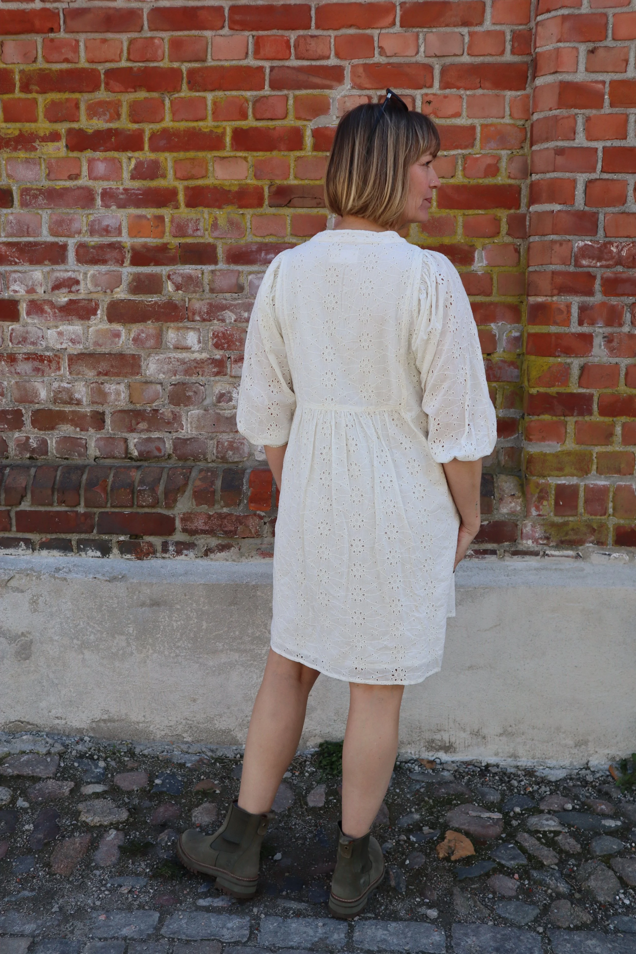 Anette Dress Chiffley baksiden.JPG