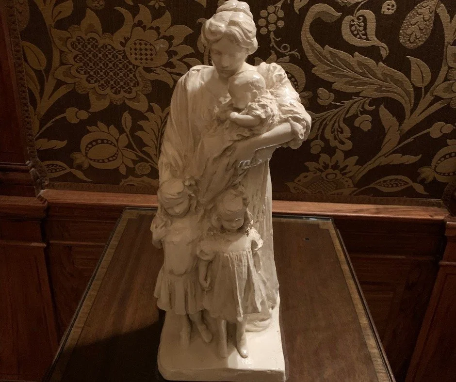 What room in #FairLane can you find this stunning piece of art?
ㅤ
#WhereIsItWednesday #Dearborn #HistoricHome