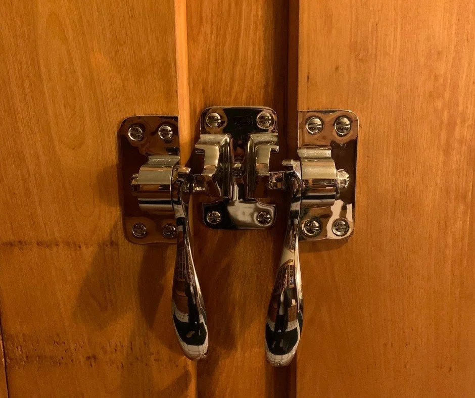 Today's #WhereIsItWednesday is a little tricky. For those #TuesdaysWithTom fans, he covered this room back in January 2025.
ㅤ
Any guesses?
ㅤ
#FairLane #HistoricHome #Dearborn