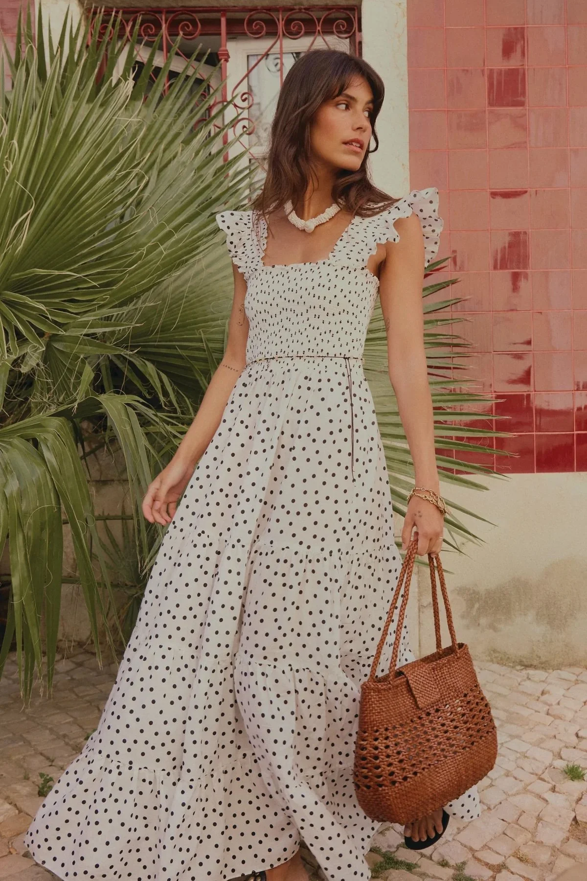 Glamorous Yet Wearable Summer Outfits: Styling Tips for Effortless Chic