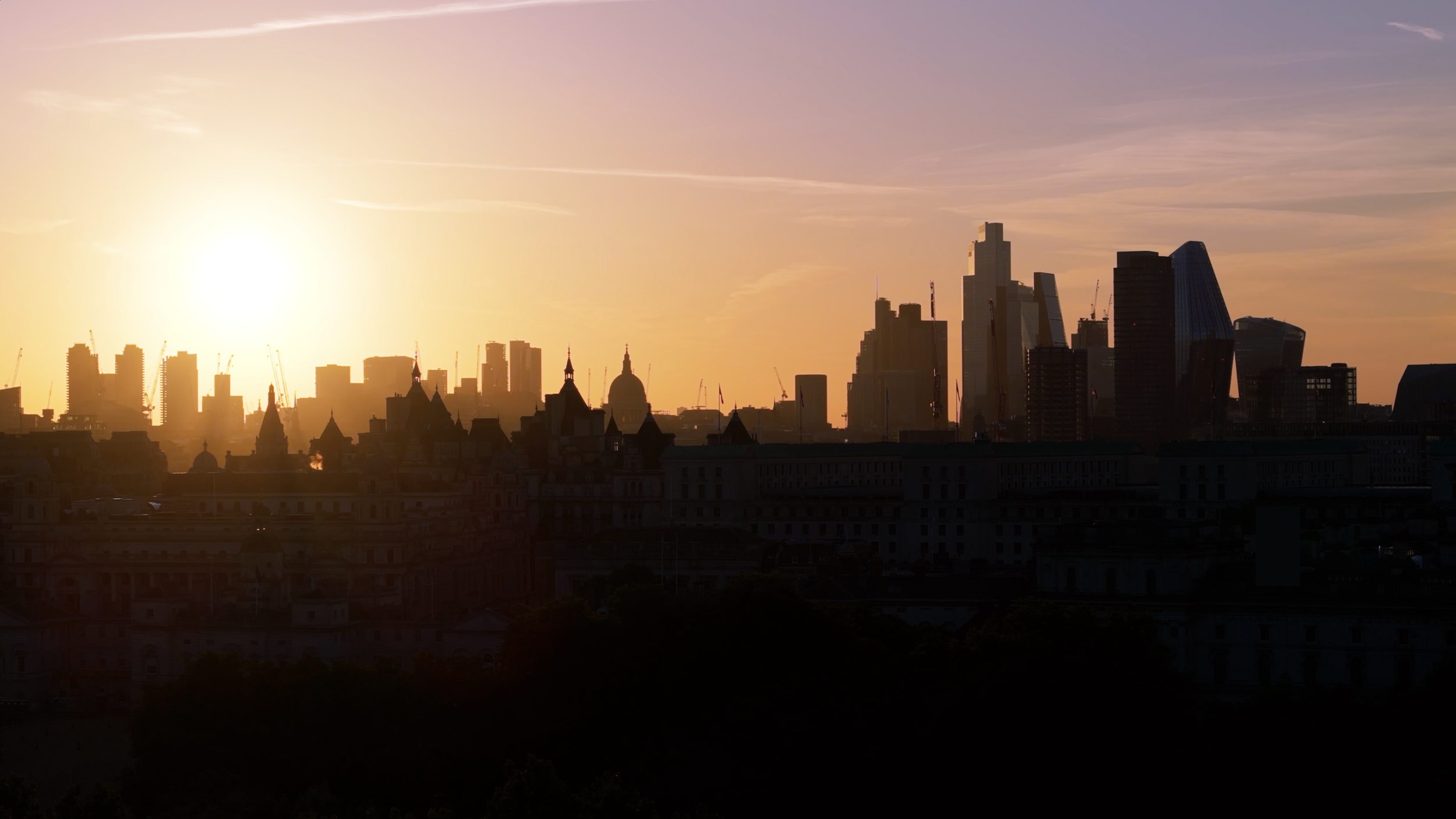 London Skyline.png