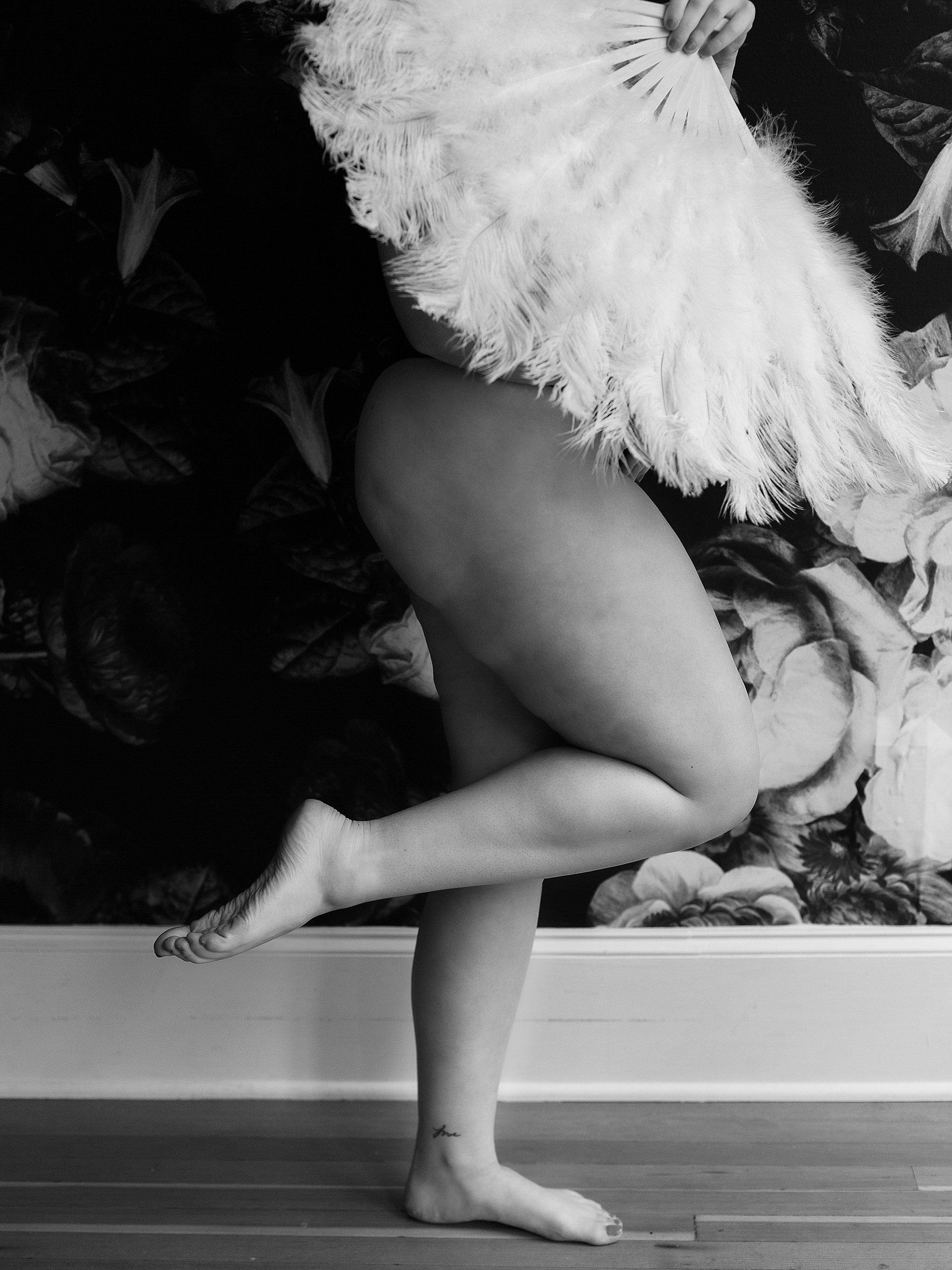 burlesque-inspired-boudoir-photos-36.jpg