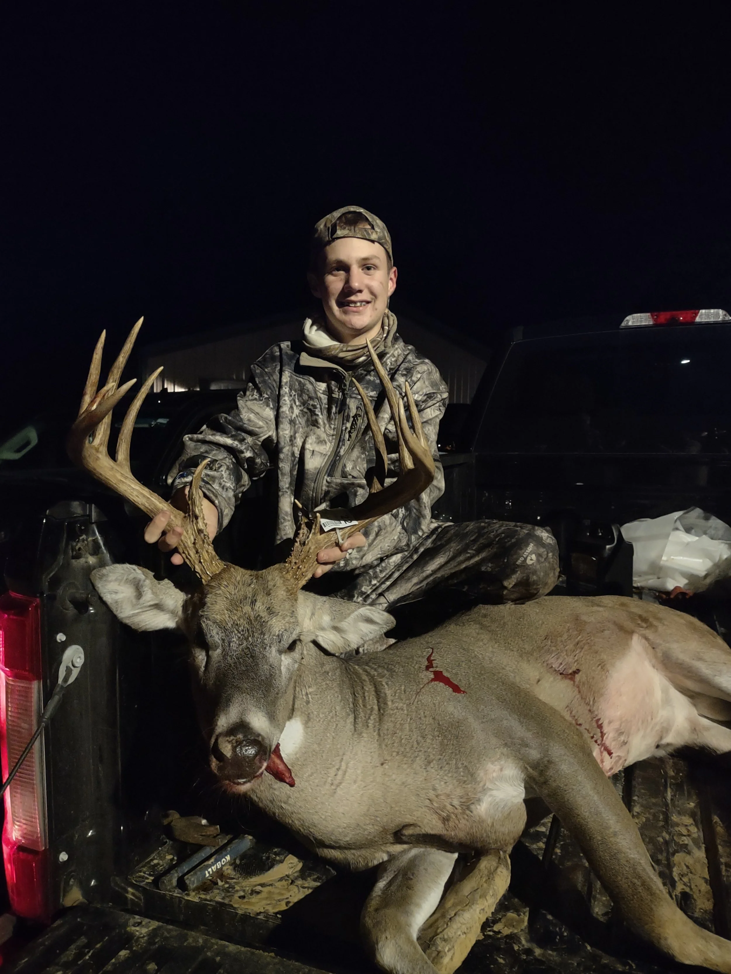 White Tail Division Pic 3.JPG