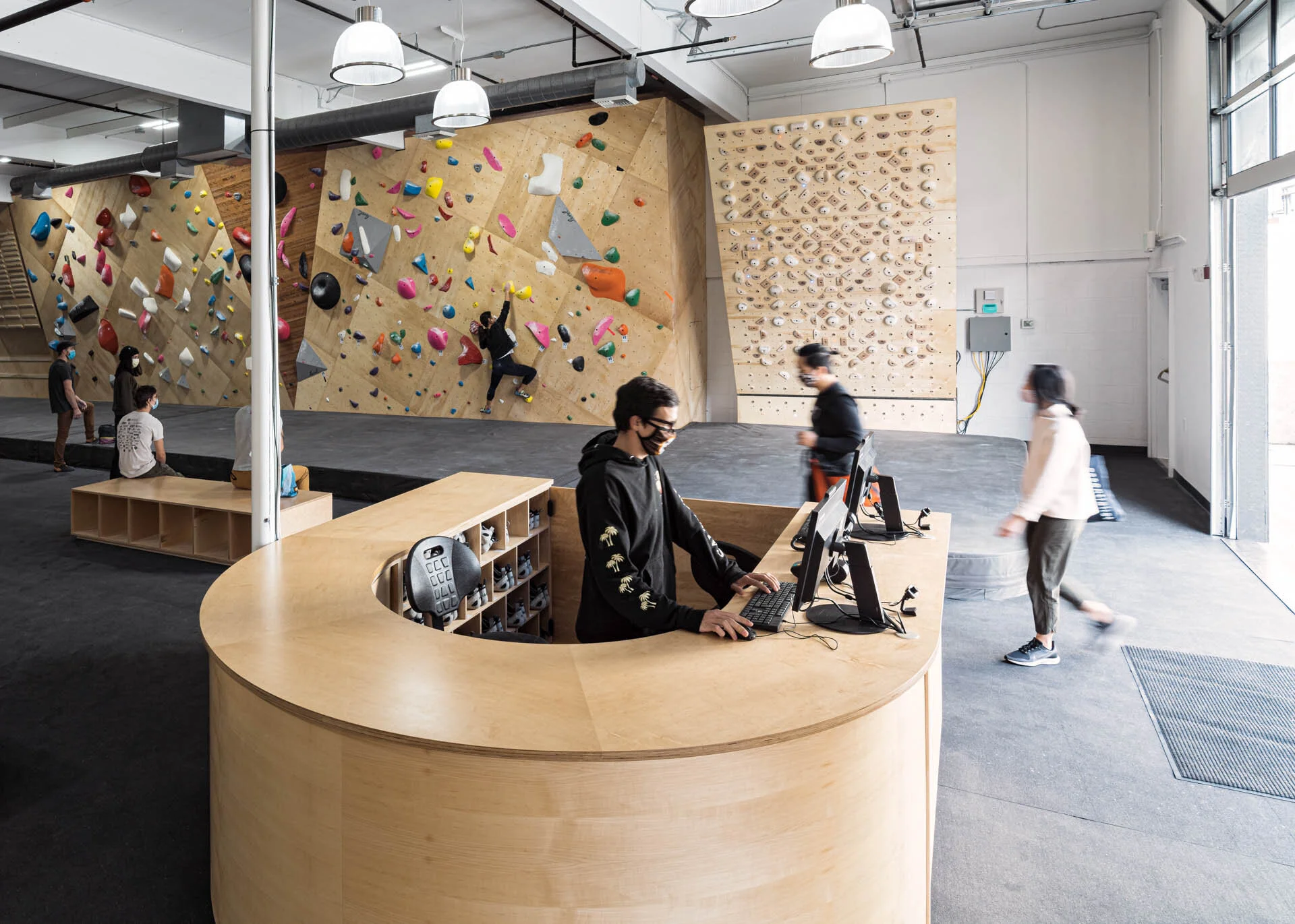 Uplift Climbing Gym Shoreline-small-5.jpeg