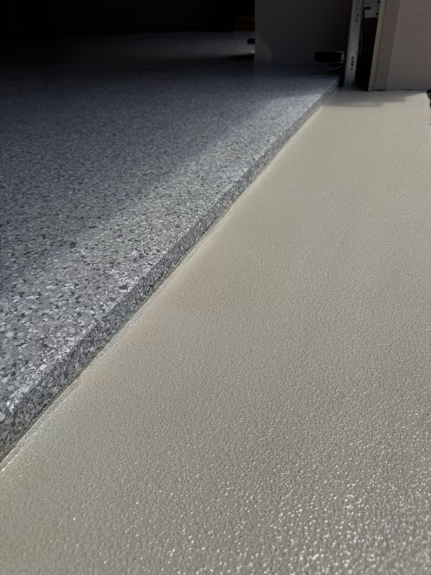 "Rocky Ridge" Flake