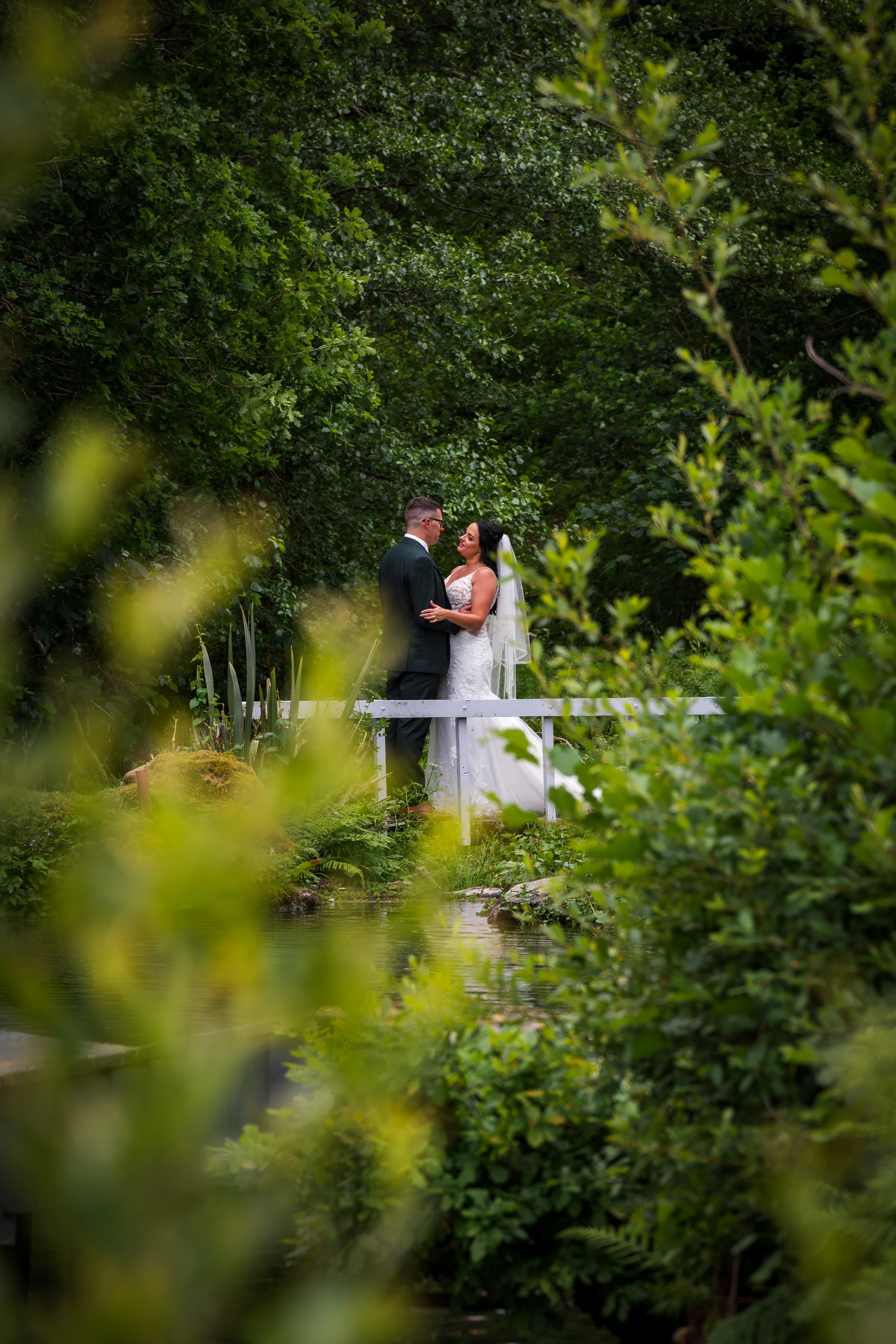 Plymouth wedding photographer takes picture of couple on their Plymouth wedding.