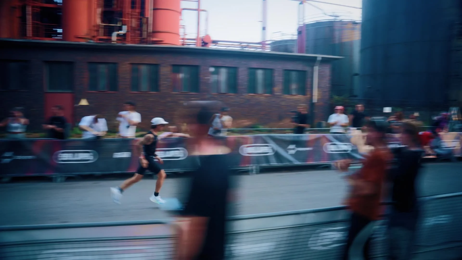 frame_10809.jpg