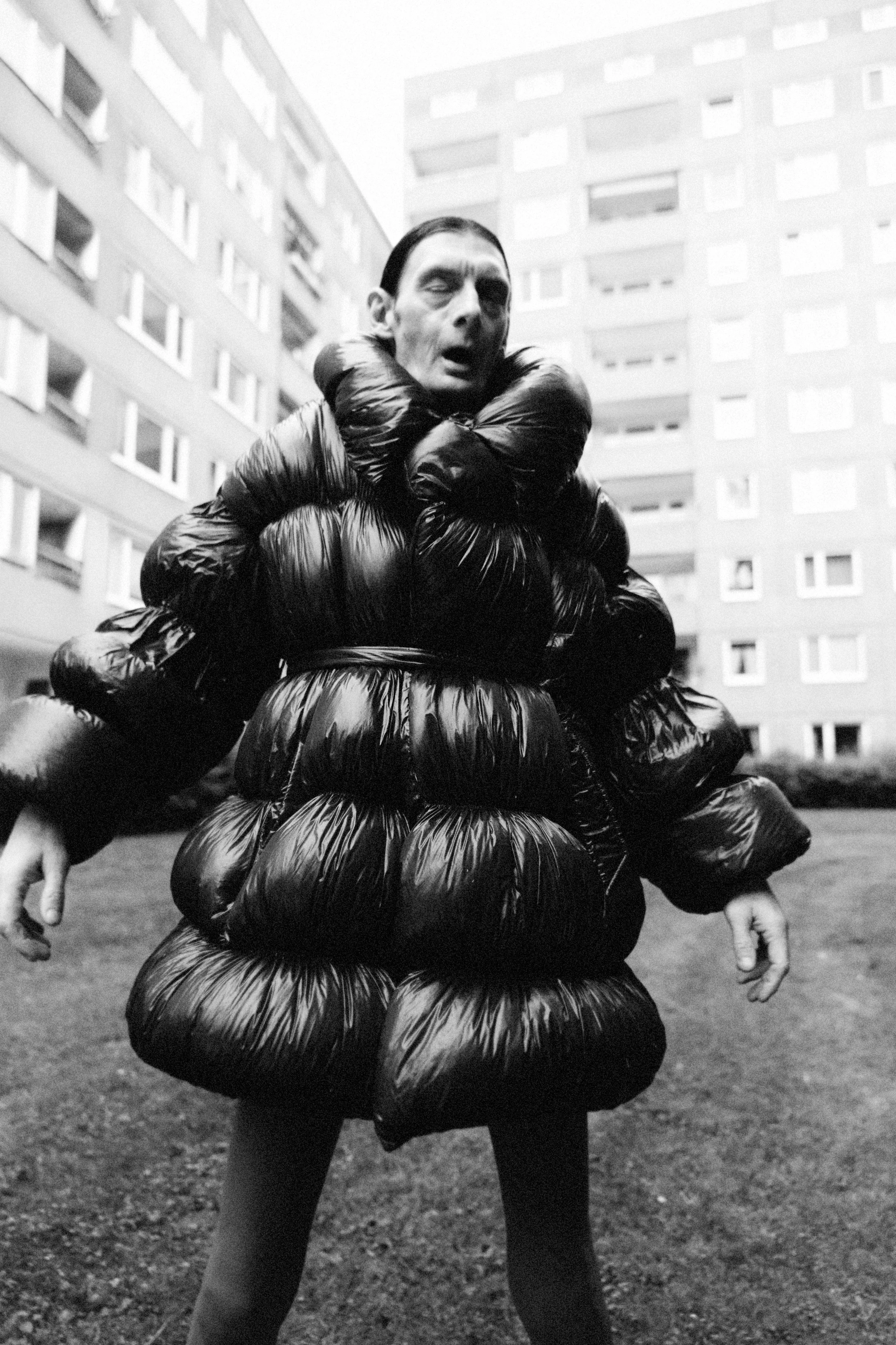 20250712_BLANK_02_Front_1246_LOOK_LOOK_web.jpg