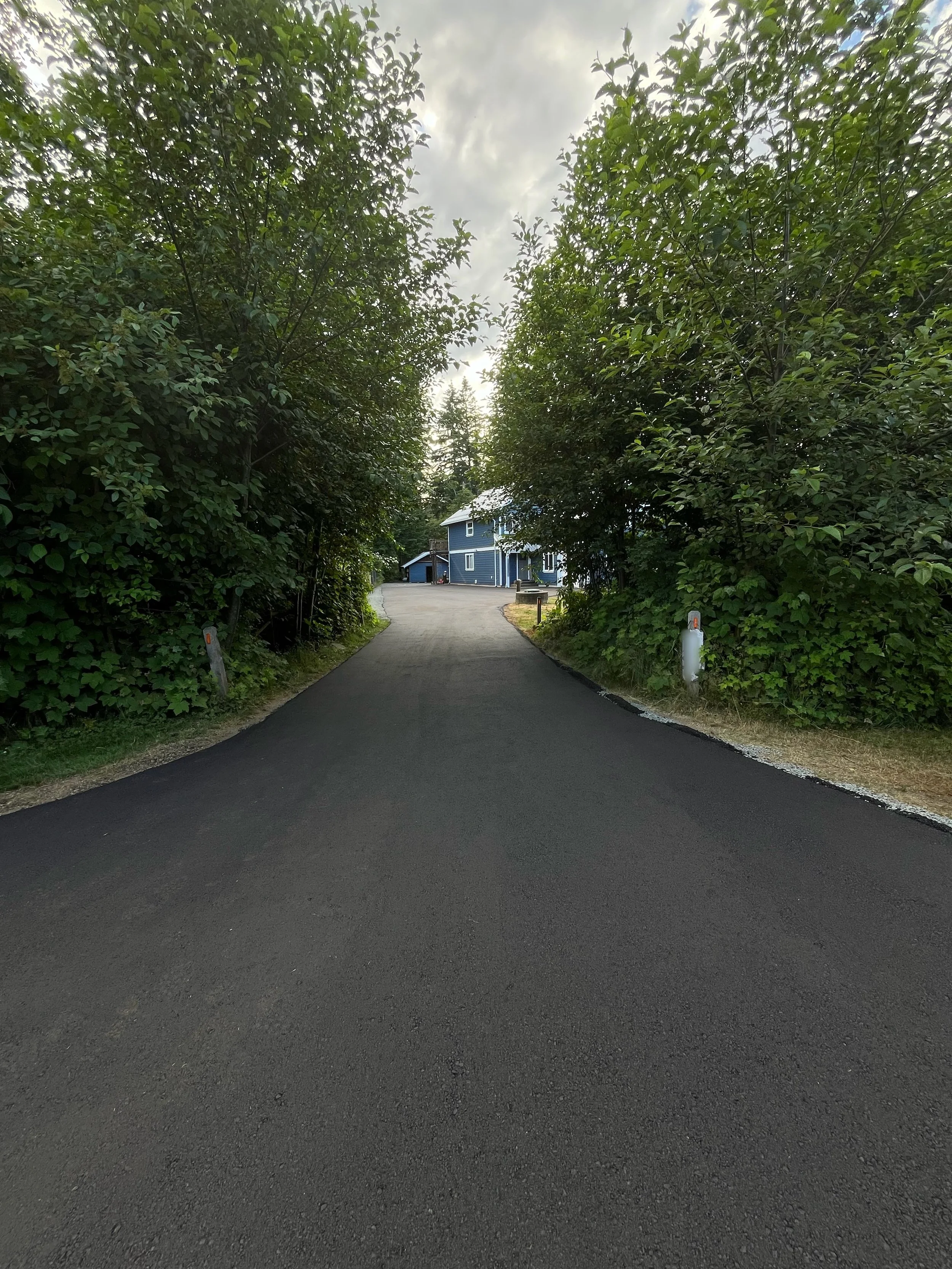 Asphalt driveway completed by MVP