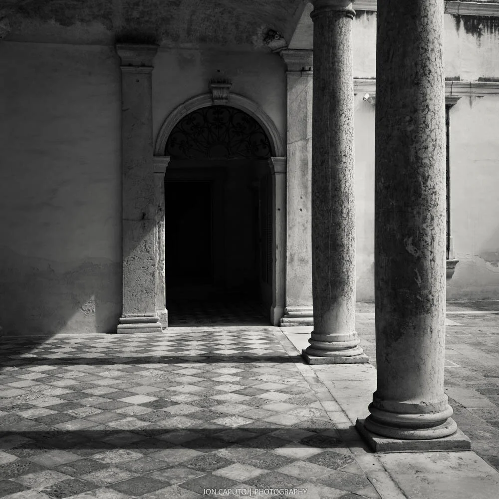 Itay Venice Palazzo Grimani B&W w (1 of 1).jpg