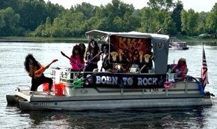 1st Place: "4th of July - KISS" - Onischuk Family