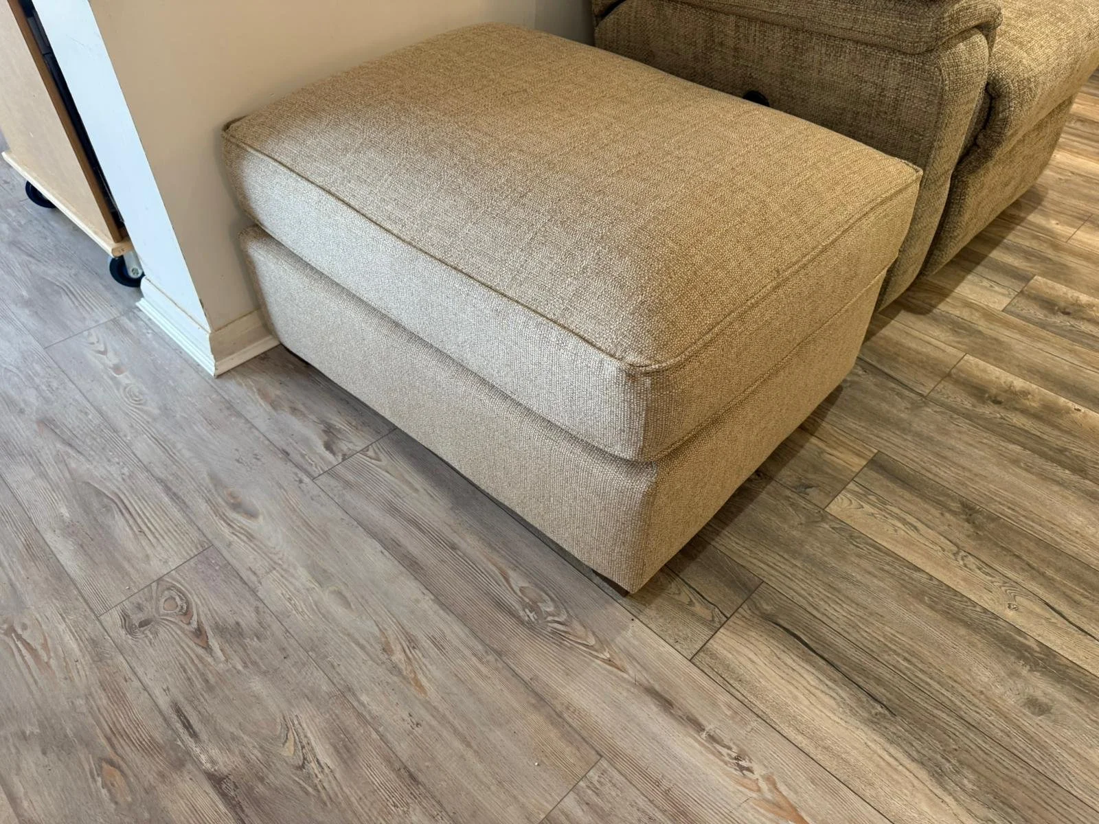 stool barley beige.jpg
