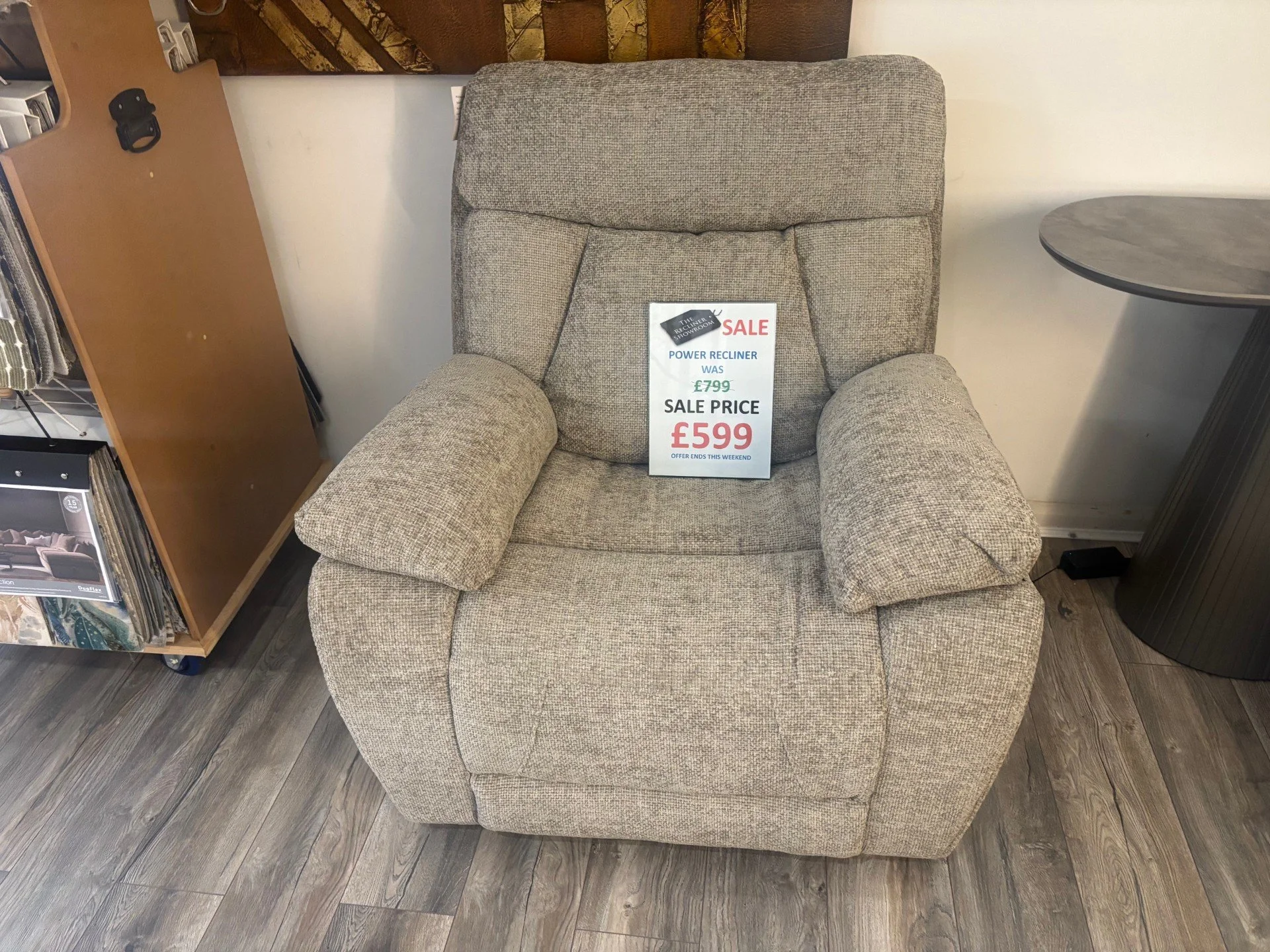 Charlie Power Reclining Chair in Biscuit