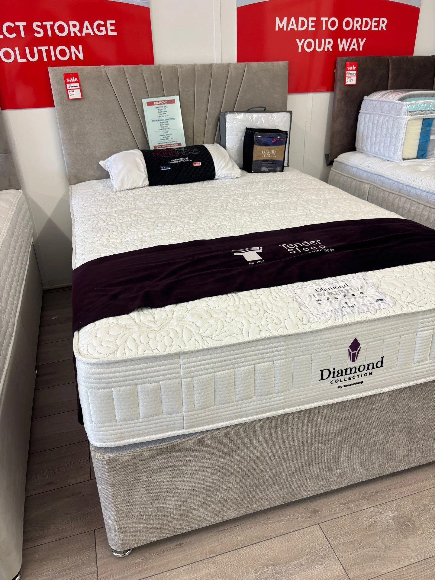 4ft 6" Diamond 2 Drawer Divan Set and Surose Headboard