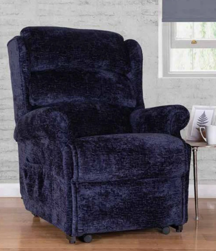 Hampton Rise and Recline Chair