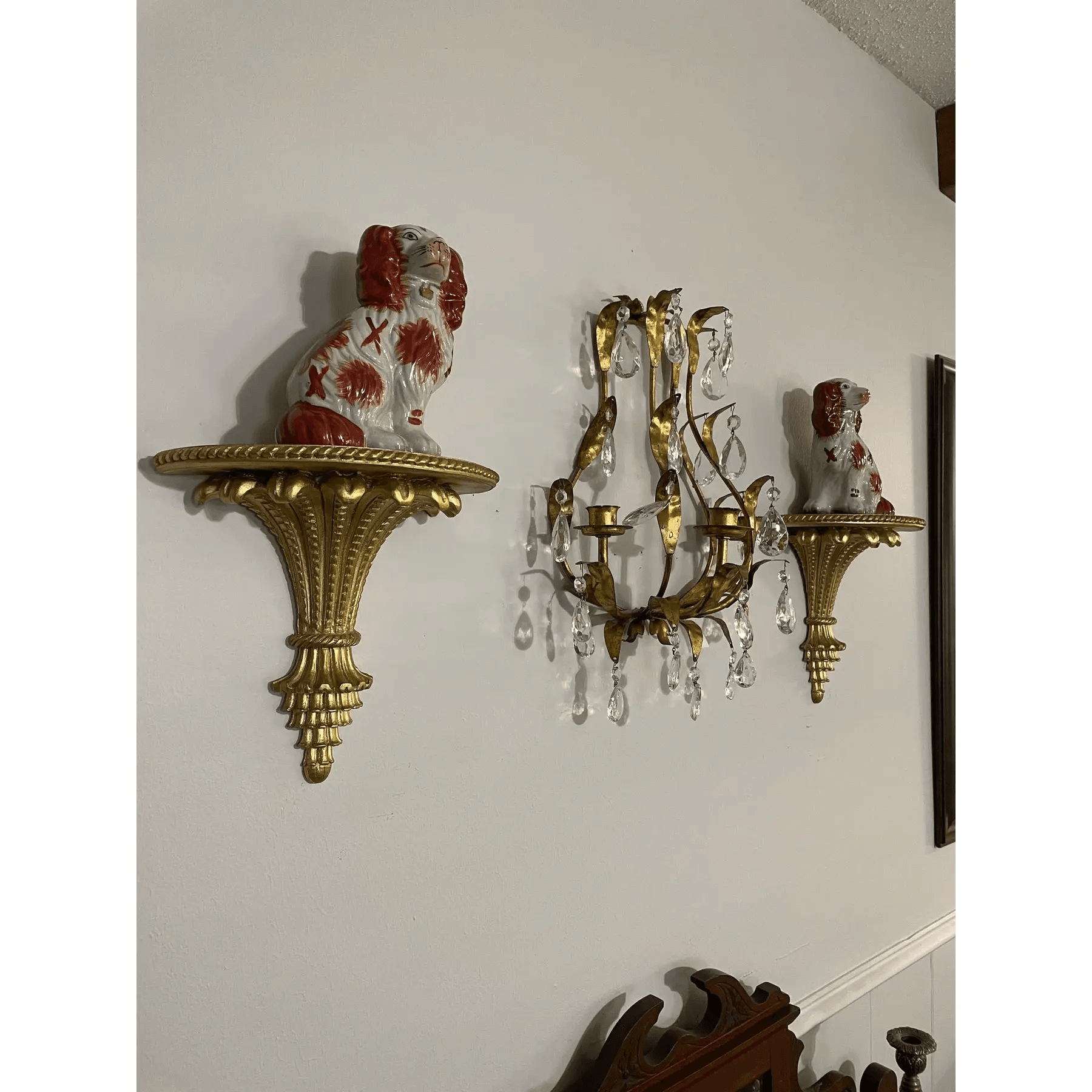 late-20th-century-vintage-neoclassical-gilded-wall-shelf-b.png