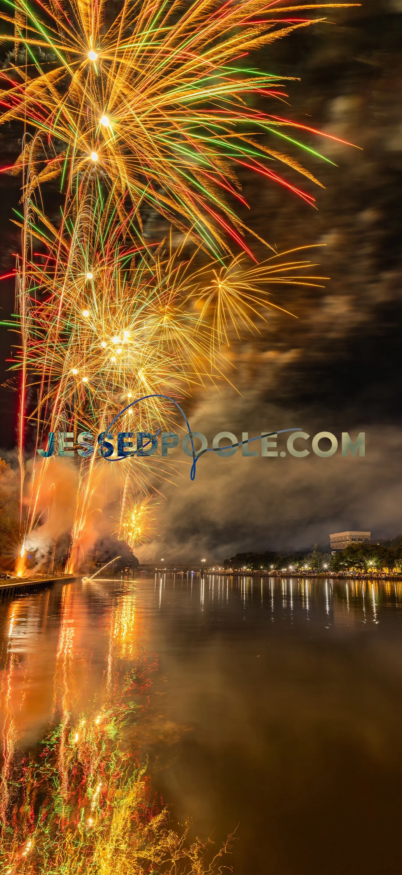 OPPOSITE SIDE WALLPAPER.jpg