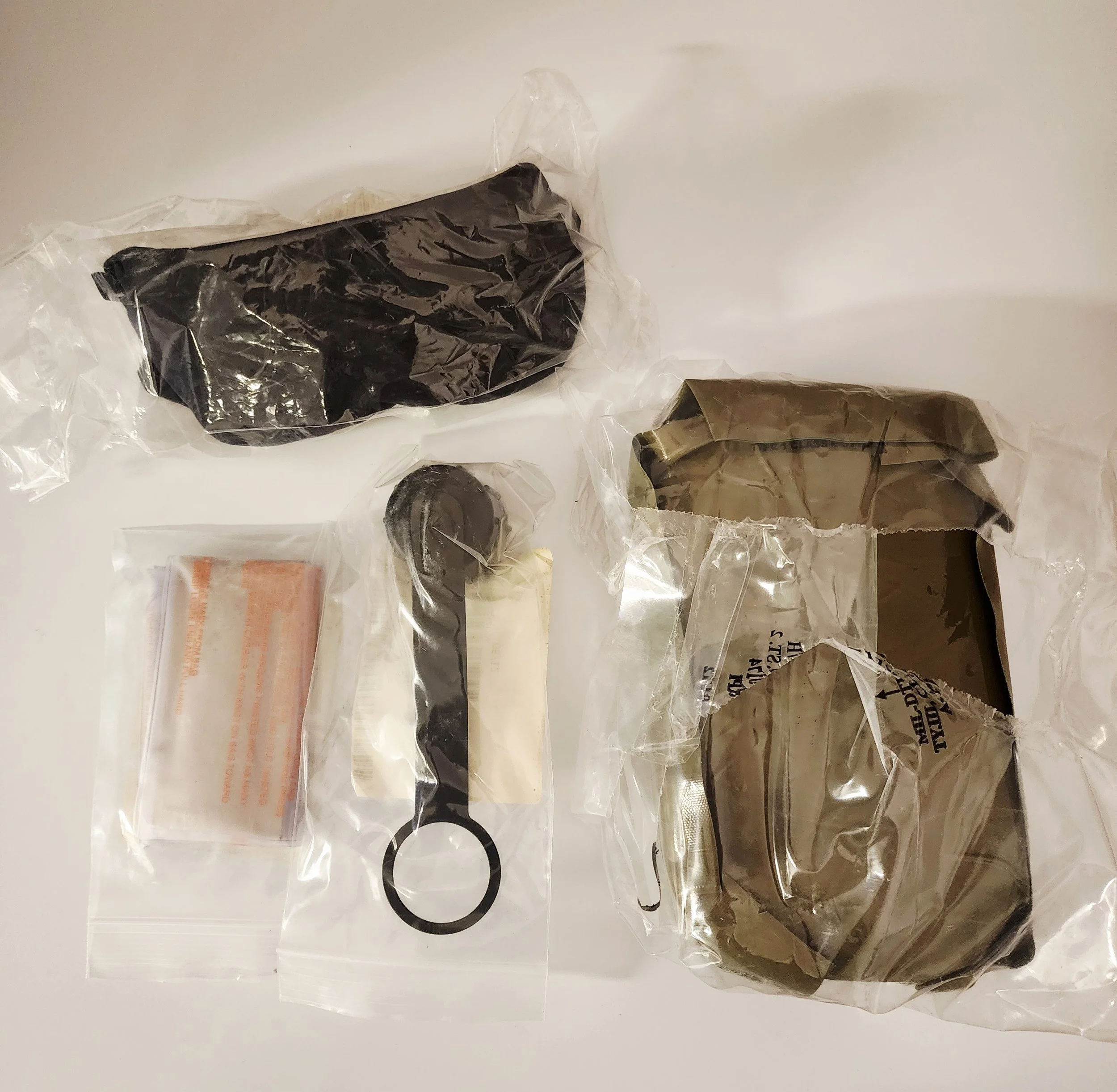 gas mask 001 pic 8.jpg