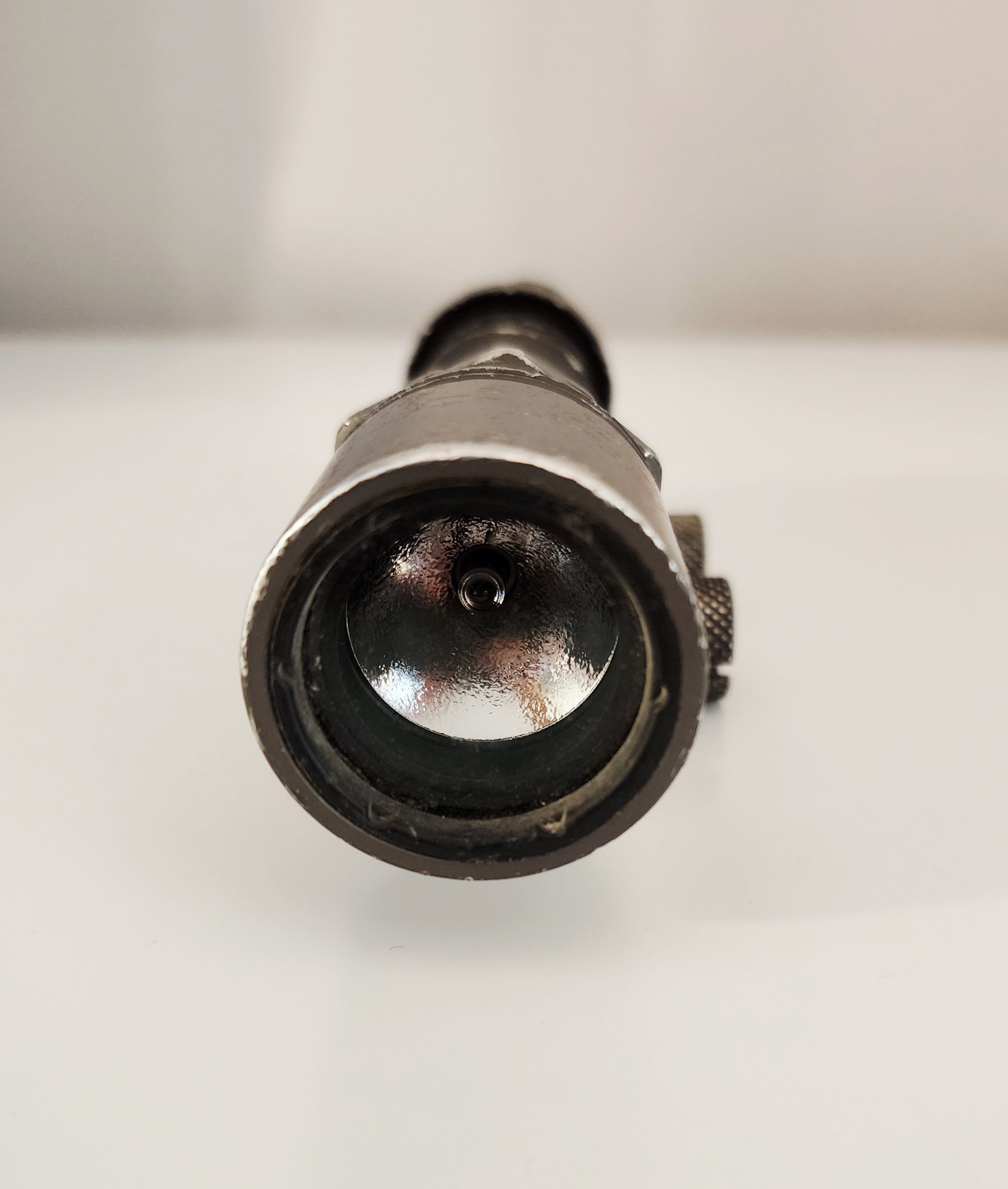 Surefire M961 Flashlight p3.jpg