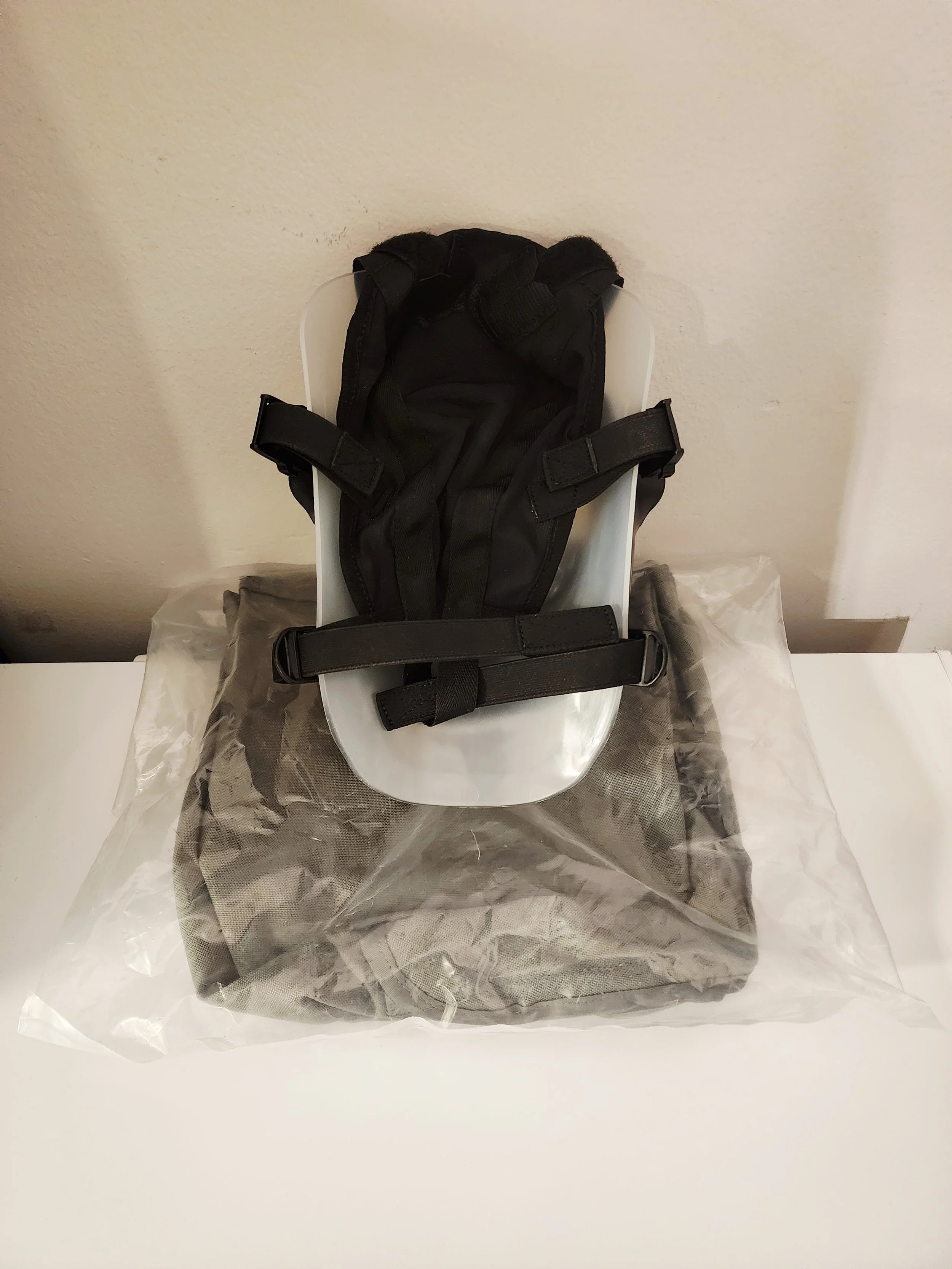 gas mask 001 pic 2.jpg