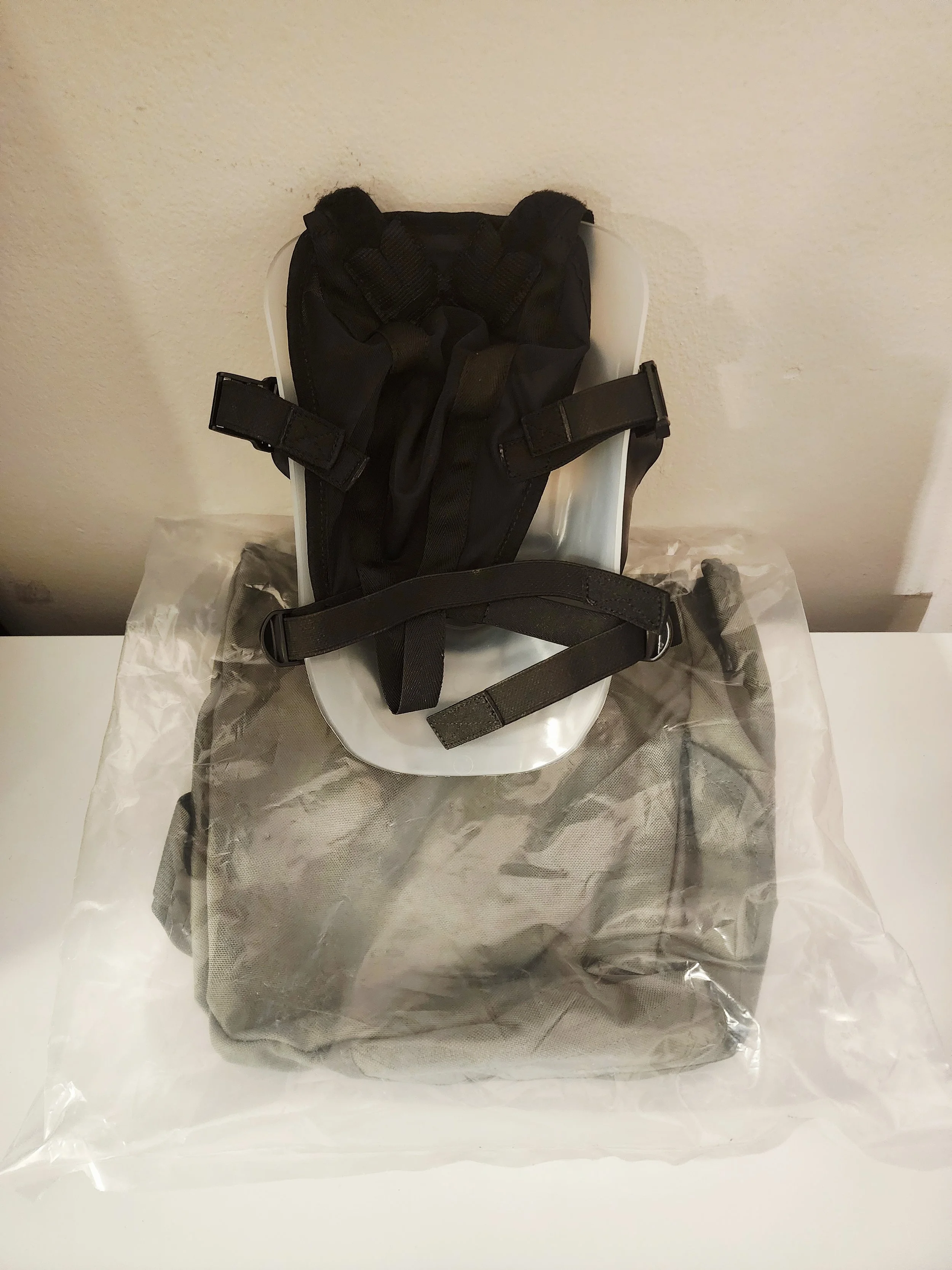 gas mask 004 pic 2.jpg