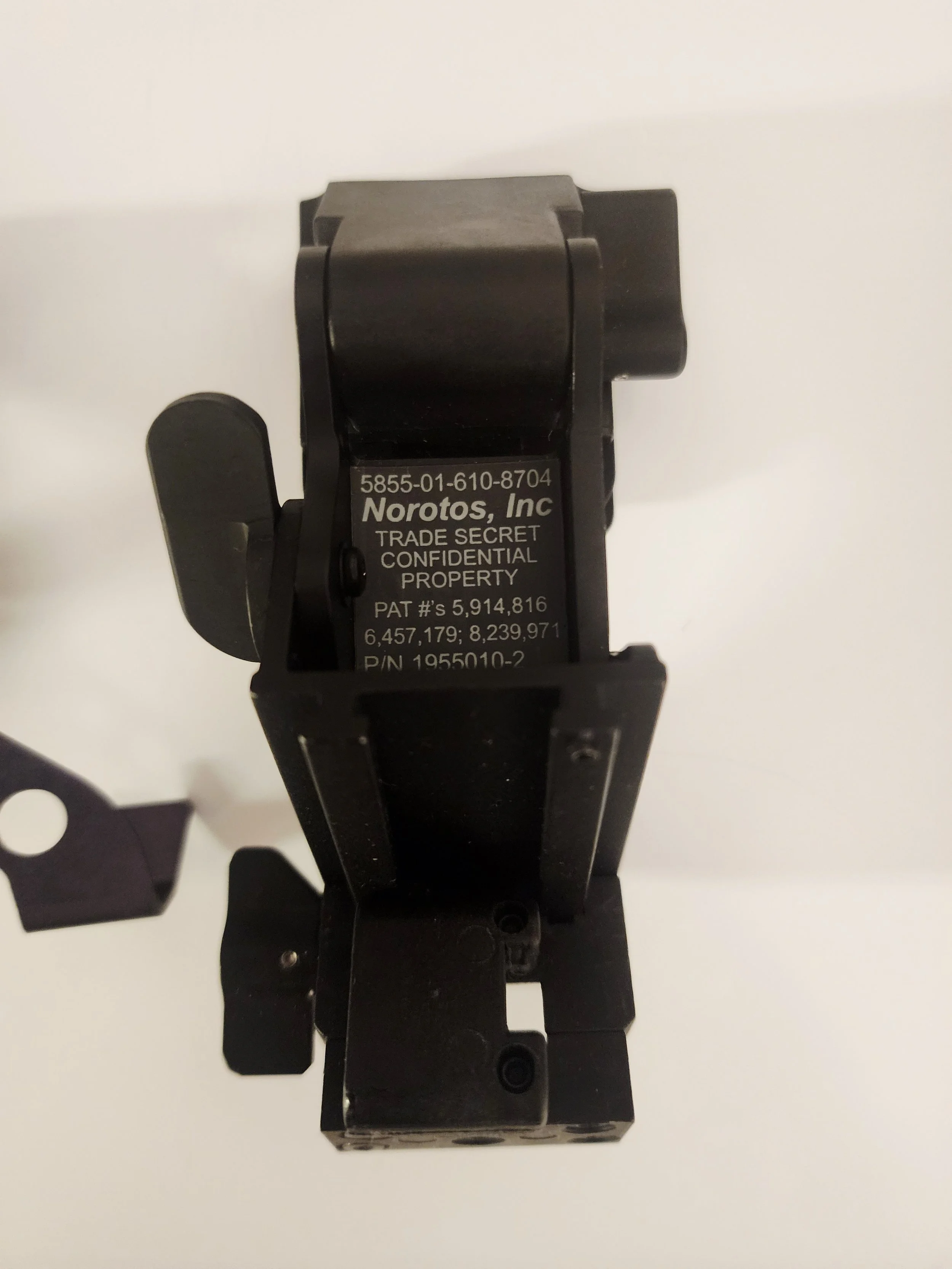 rhino w plate pic 6.jpg