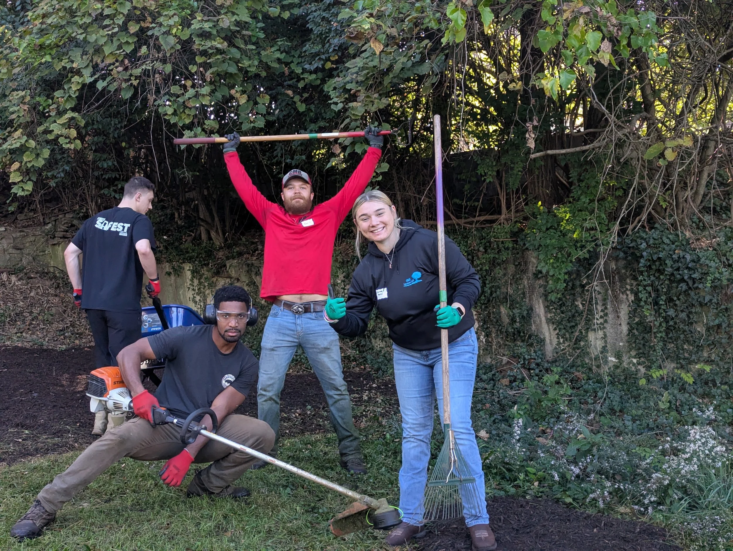 cute volunteers at dewey ave.jpeg