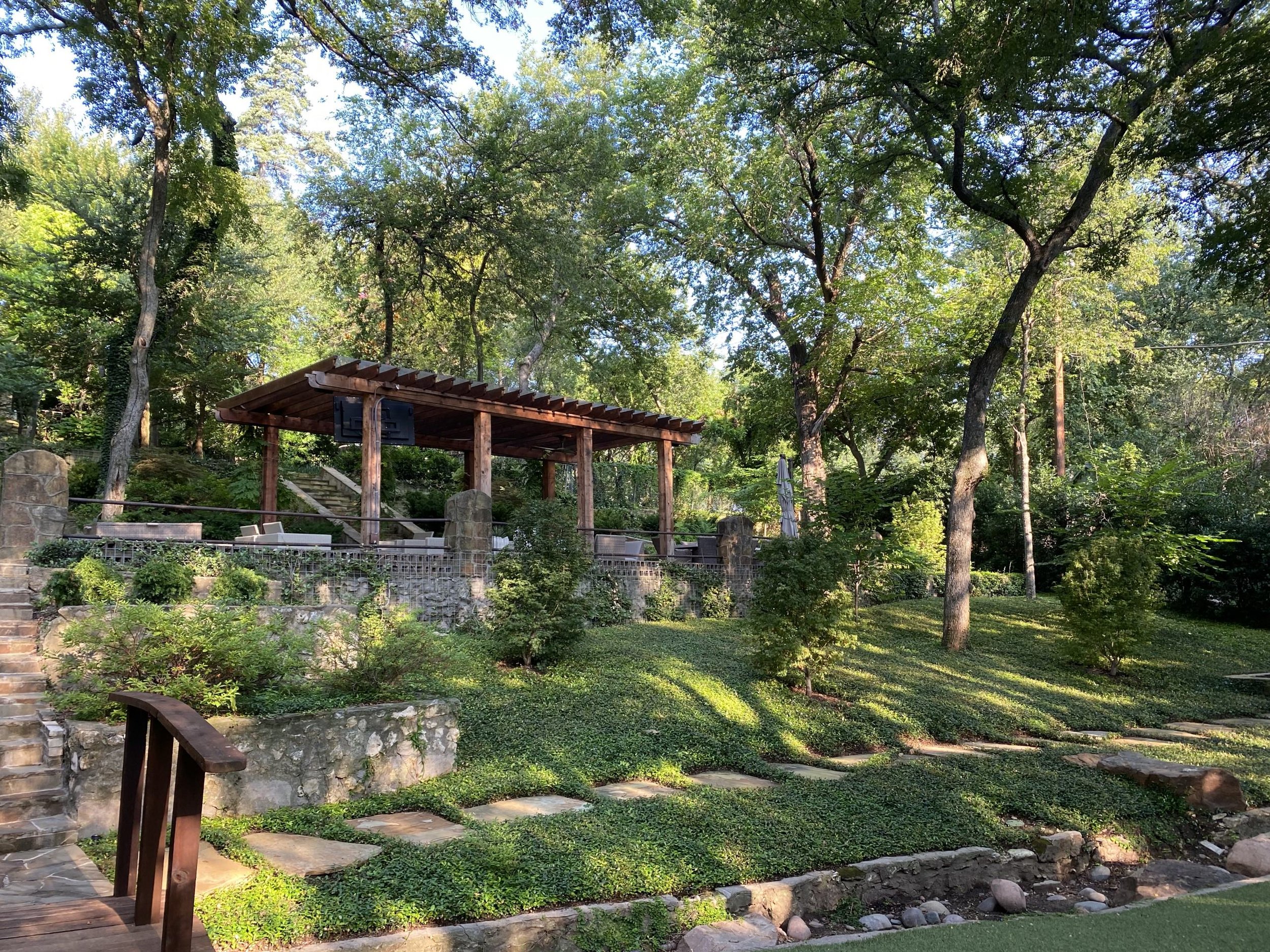 Maintain Your Outdoor Oasis: Expert Maintenance Tips for Homeowners 