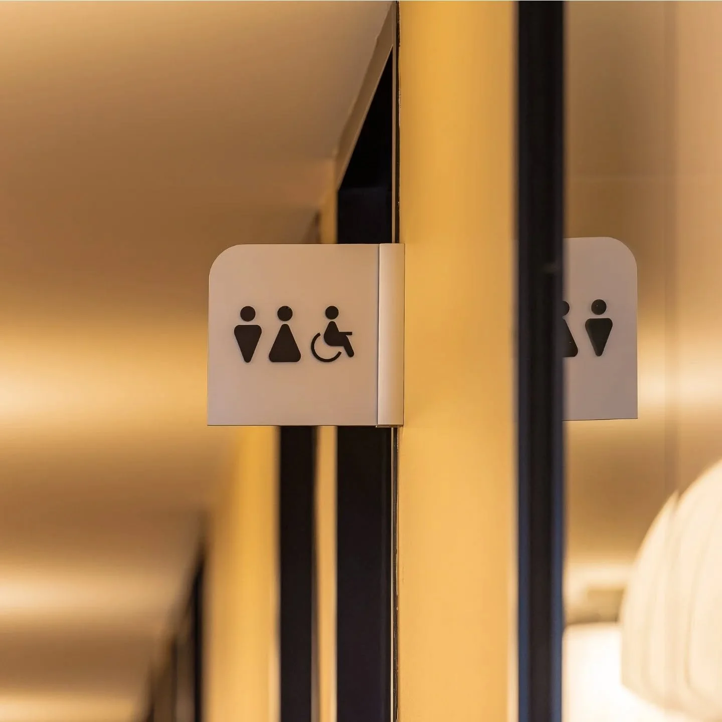 We believe that true beauty lies in the details —layered textures, thoughtful finishes, and spaces that just feel right. That’s why we team up with the fabulous Sylvia at @wallsthattalk_australia whenever we can as she always gets our vis