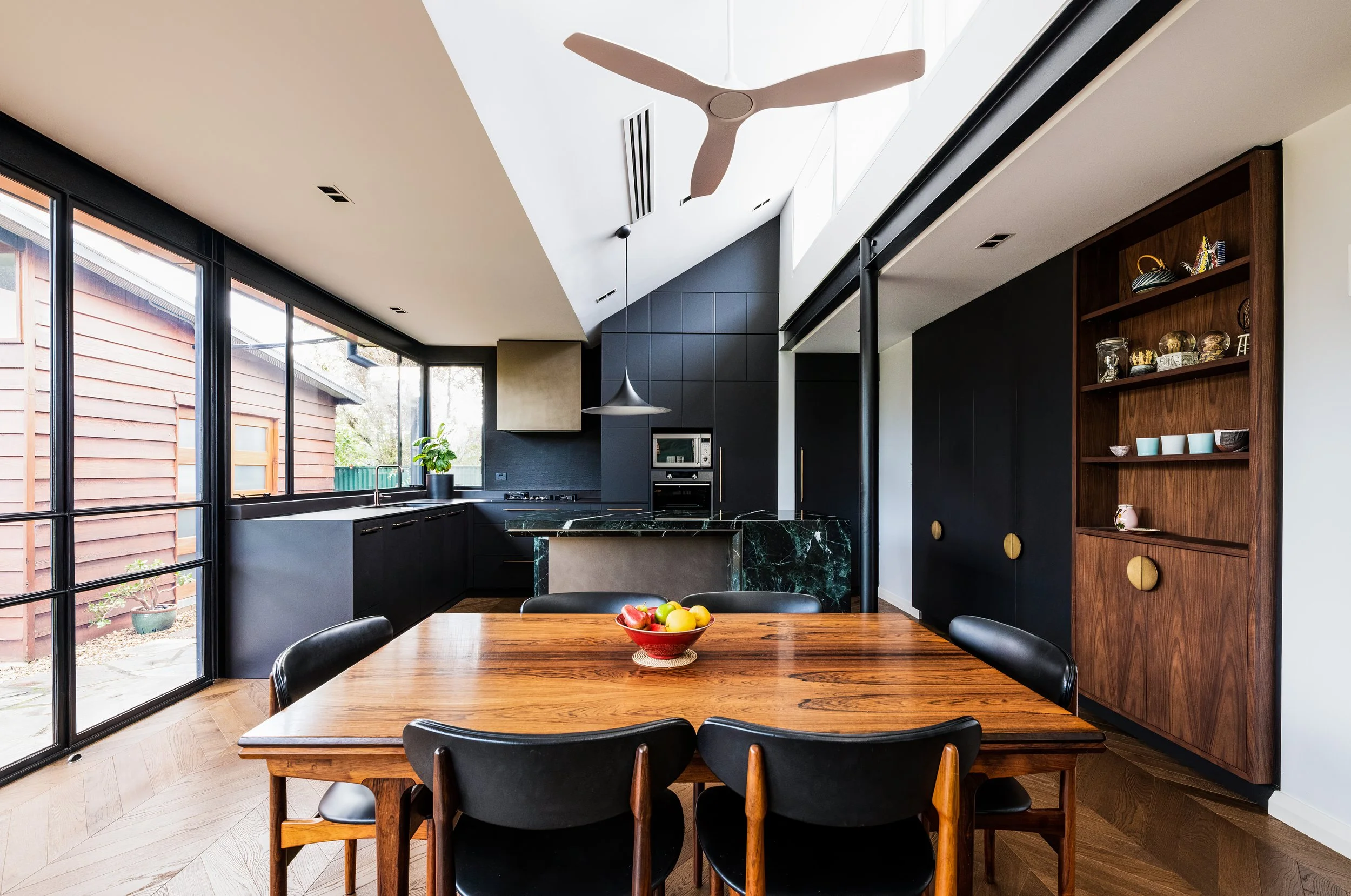 2022-09-15_Occhio_HID_Green Wolfe Residence_WEBSITE-14.jpg