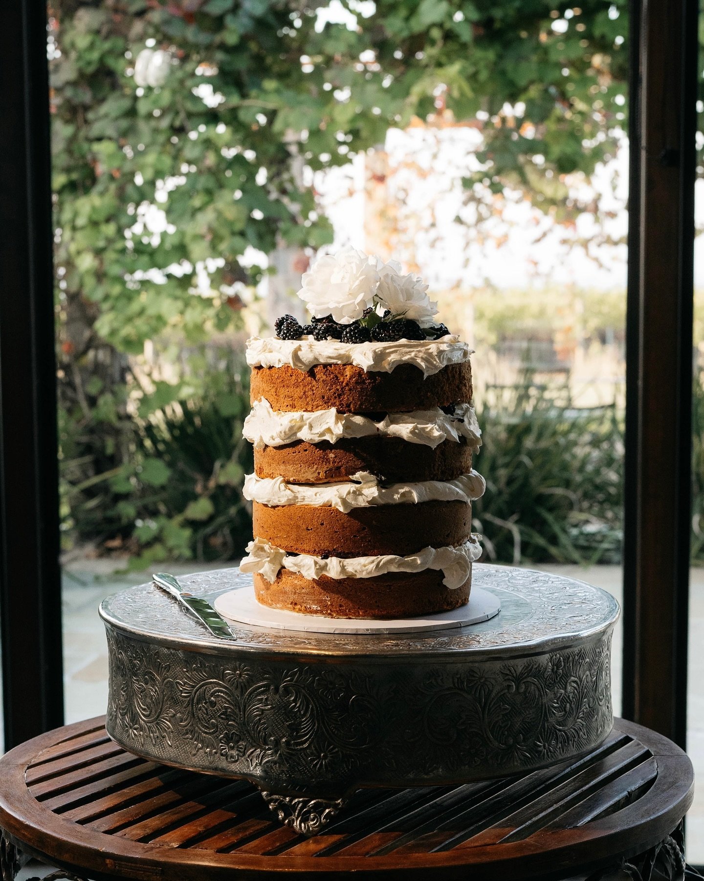 | For Vasanth and Grace.
Hazelnut, Almond and sour cream layer cake with blackberry compote and fresh blackberries. 
Captured by @rick_liston ✕