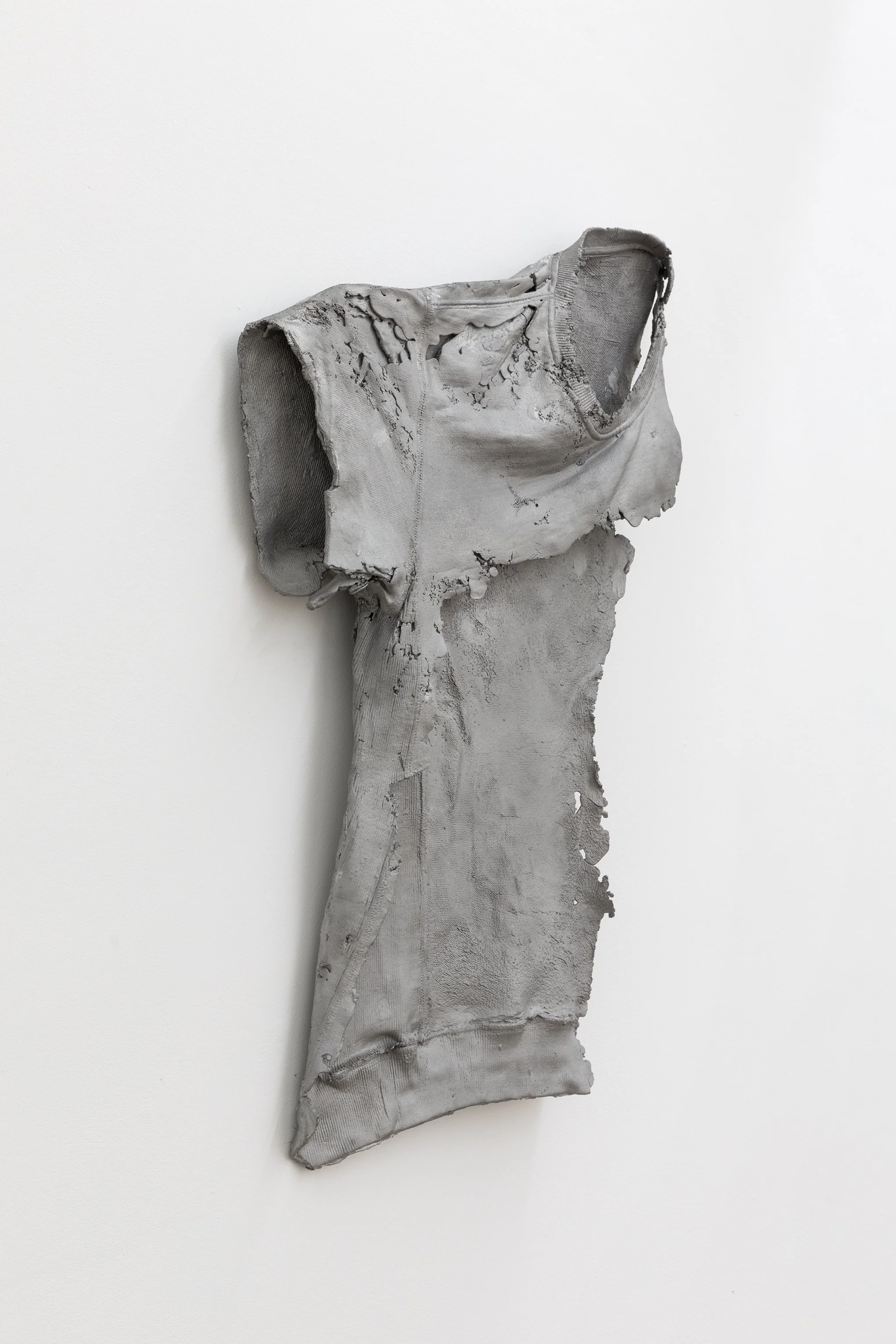 Todd Robinson | Grey sweatshirt, 2025 | life size, cast aluminium | 54 cm x 73 cm x 8cm