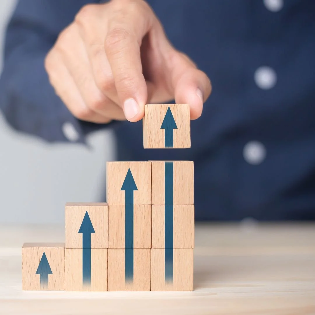 4 SURE-FIRE STRATEGIES TO ADVANCE YOUR LEGAL CAREER