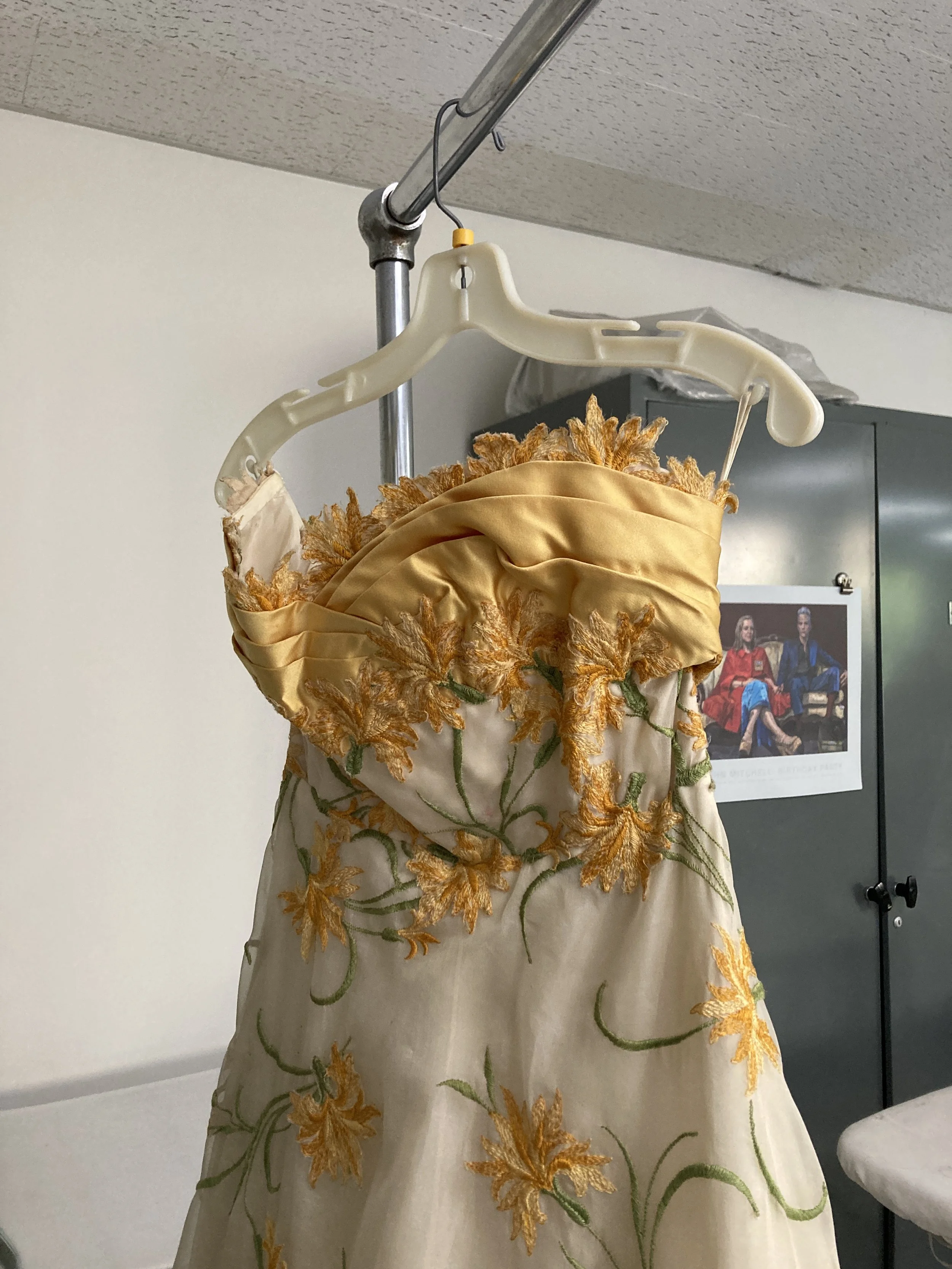 The bust is falling in on itself and the waist is buckling.