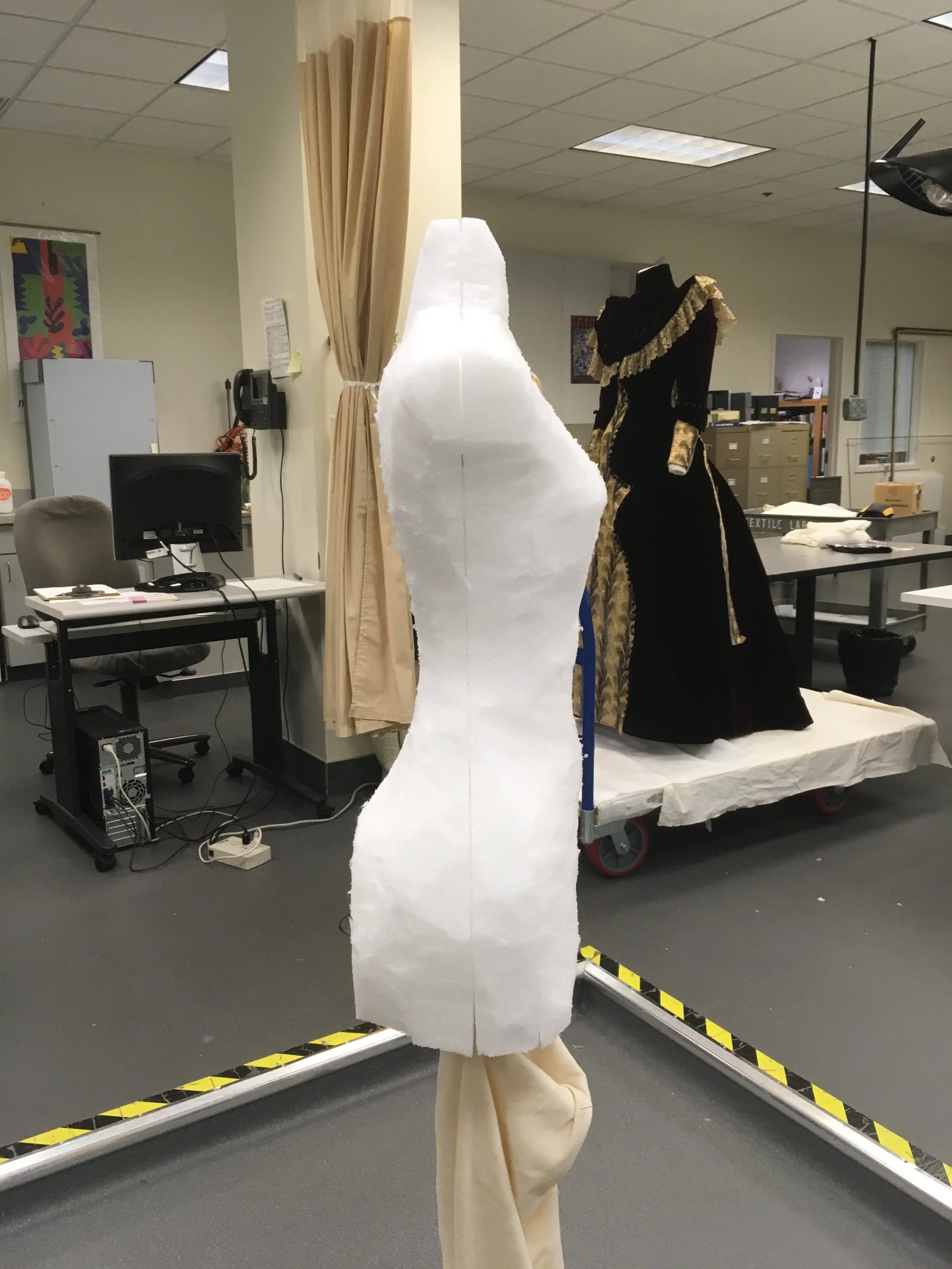 Side view of the final carving.