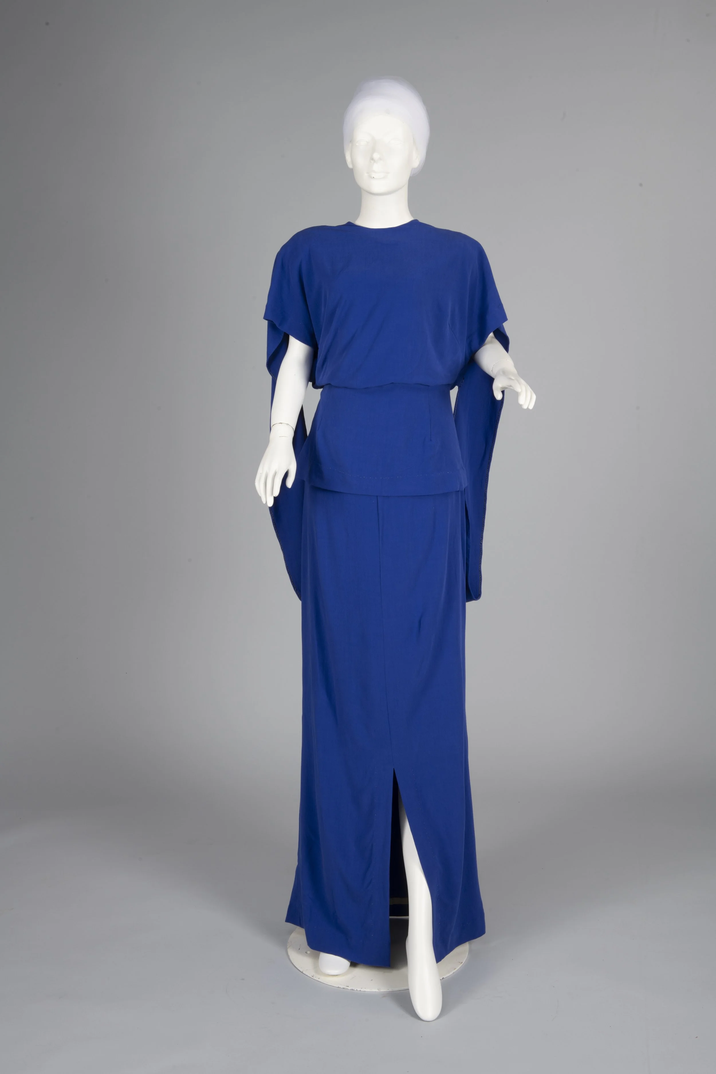 1998.21ab Copy Front View