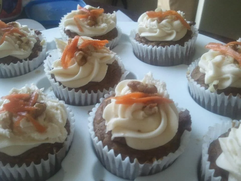 carrot cupcakes.jpg