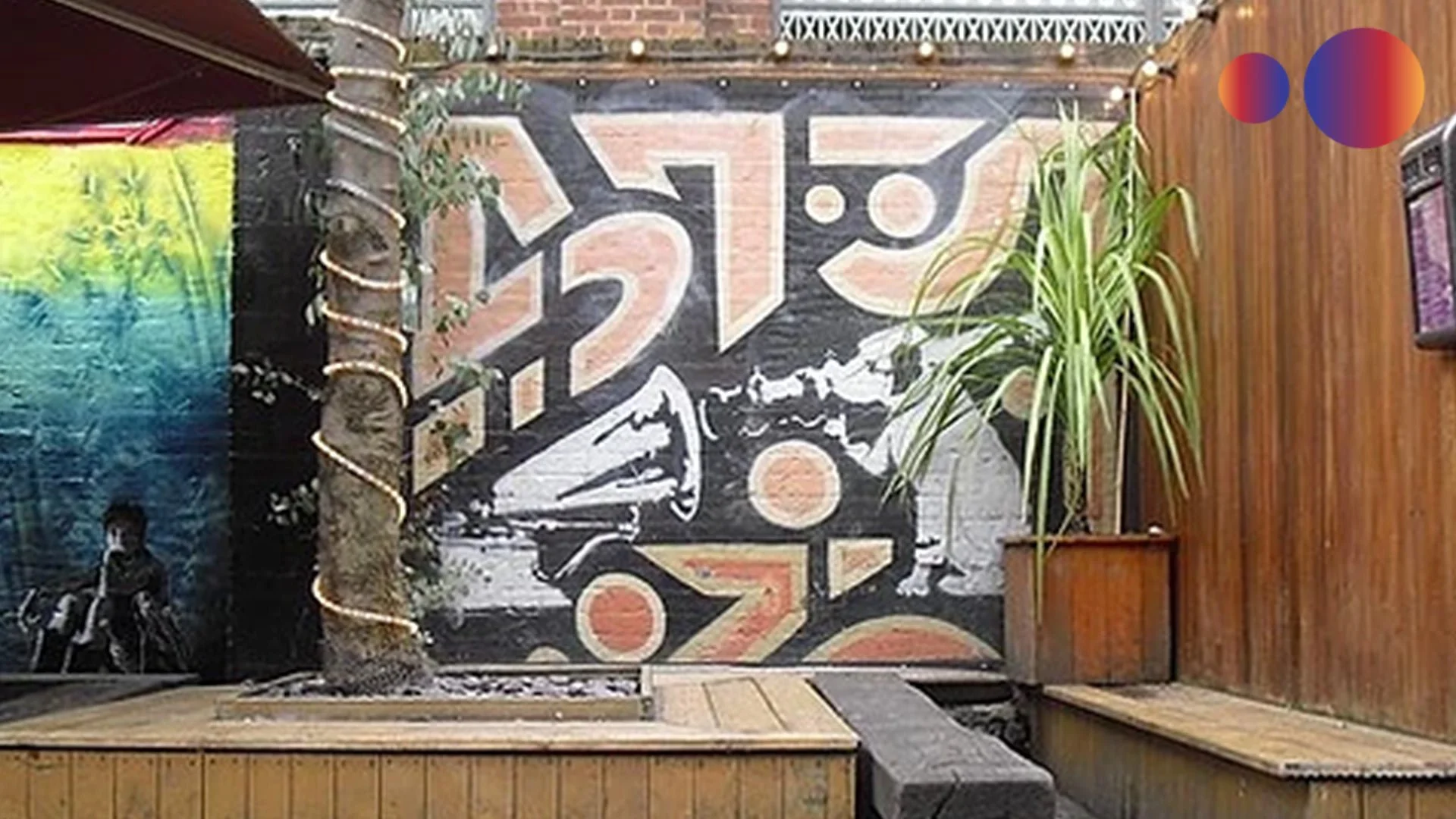 The Ultimate Guide to Banksy's Most Famous London Murals — Global Trekker