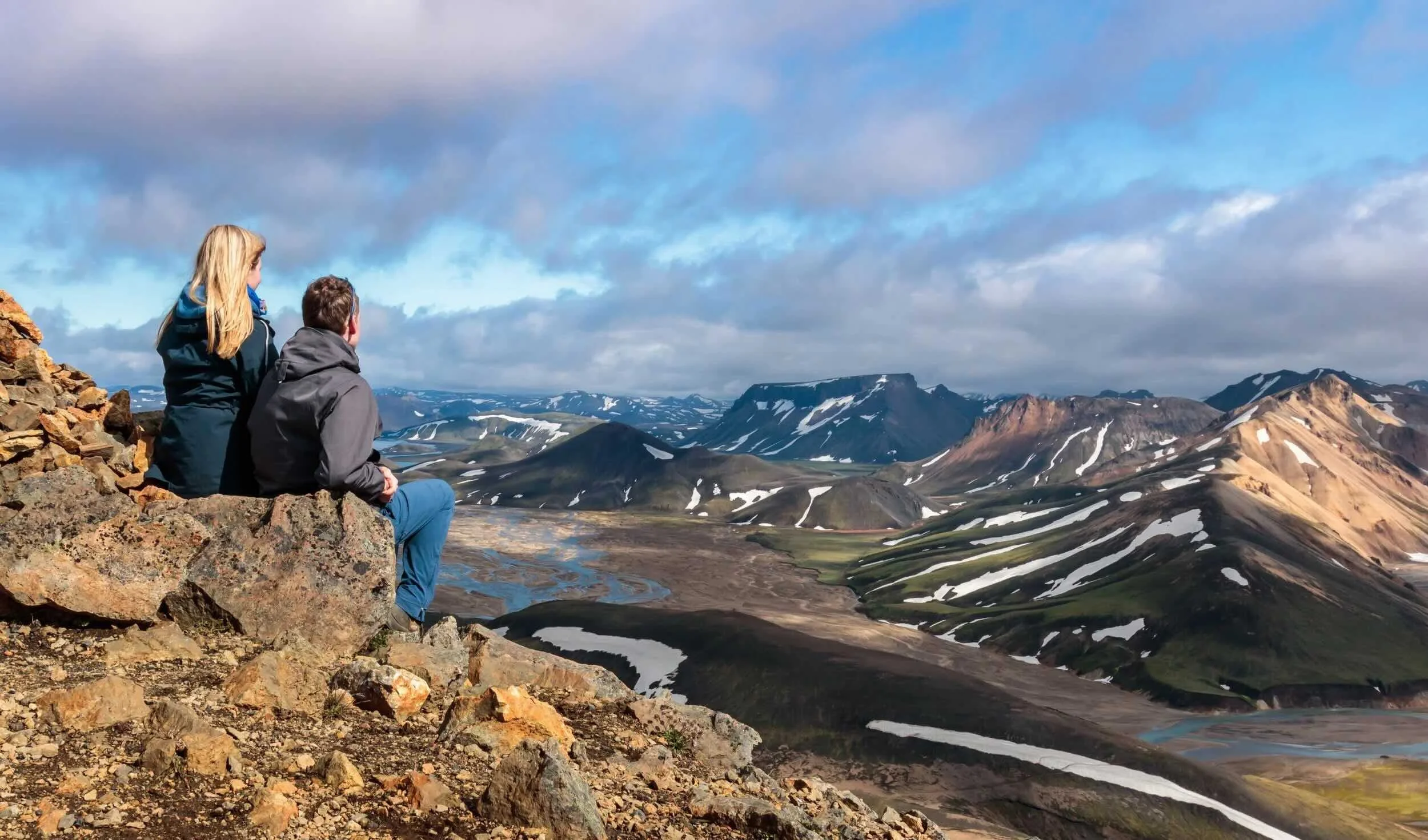 couple-iceland-highlands.jpeg