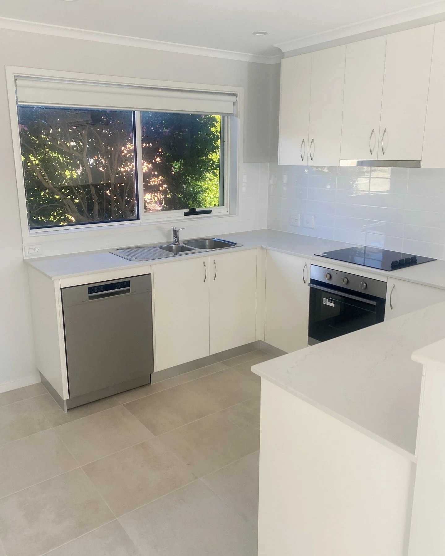 From dated to modern ✨⁠
⁠
We&rsquo;ve been hard at work renovating units in a local retirement village - here&rsquo;s a full transformation of one unit&rsquo;s kitchen and bathroom. ⁠
⁠
Swipe to see the before and after 👉️⁠
.⁠
.⁠
.⁠
.⁠
#canberracons