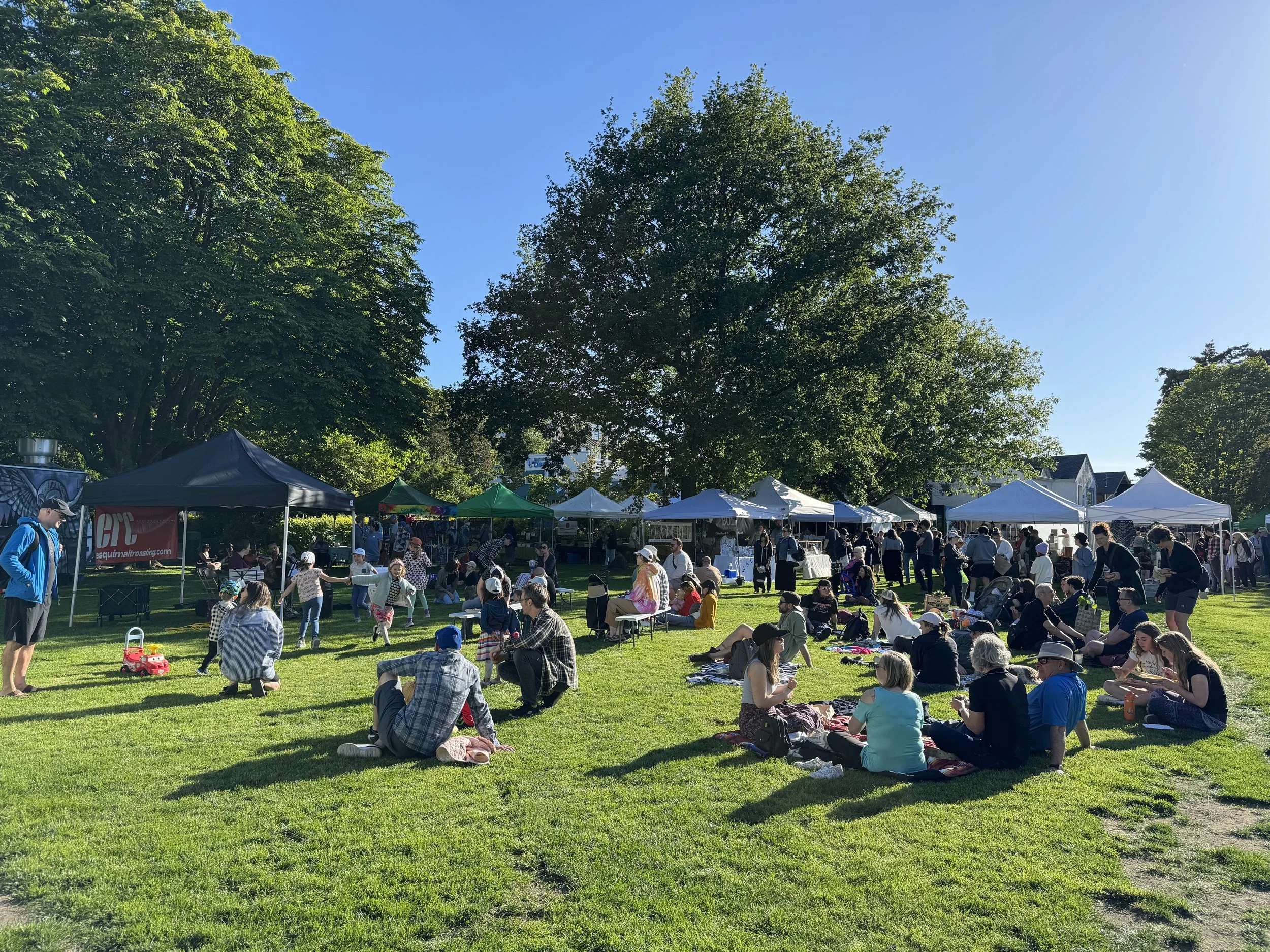 Esquimalt-Farmers-Market-Outdoors.jpg