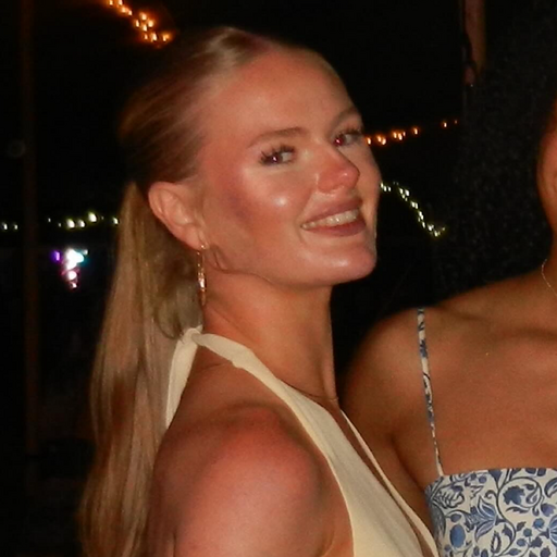 Kat Leyshon - Research & Marketing Intern